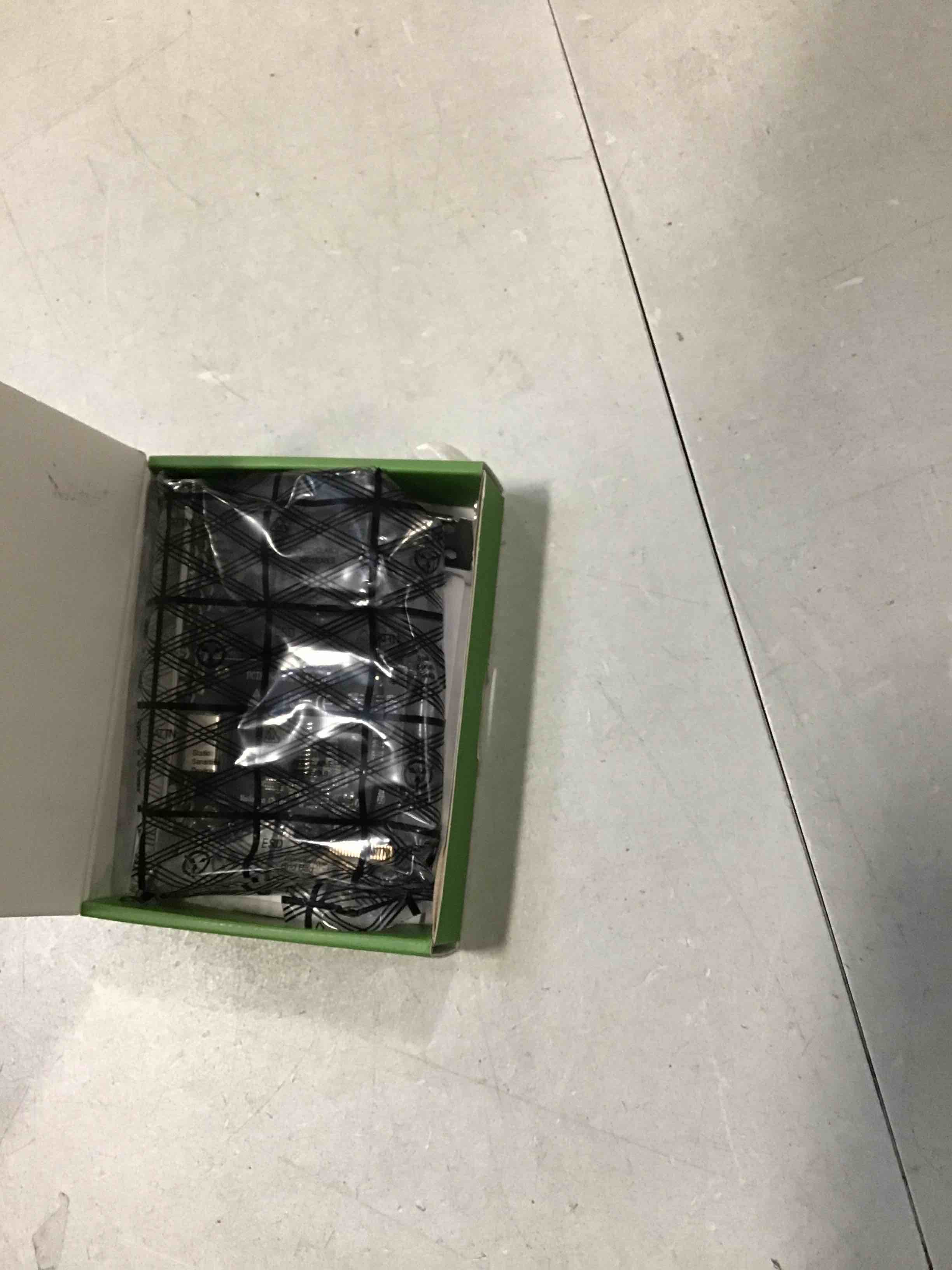 https://s3.amazonaws.com/lotting-images-prod/bidfta/RED5729134_1715171170069.jpeg