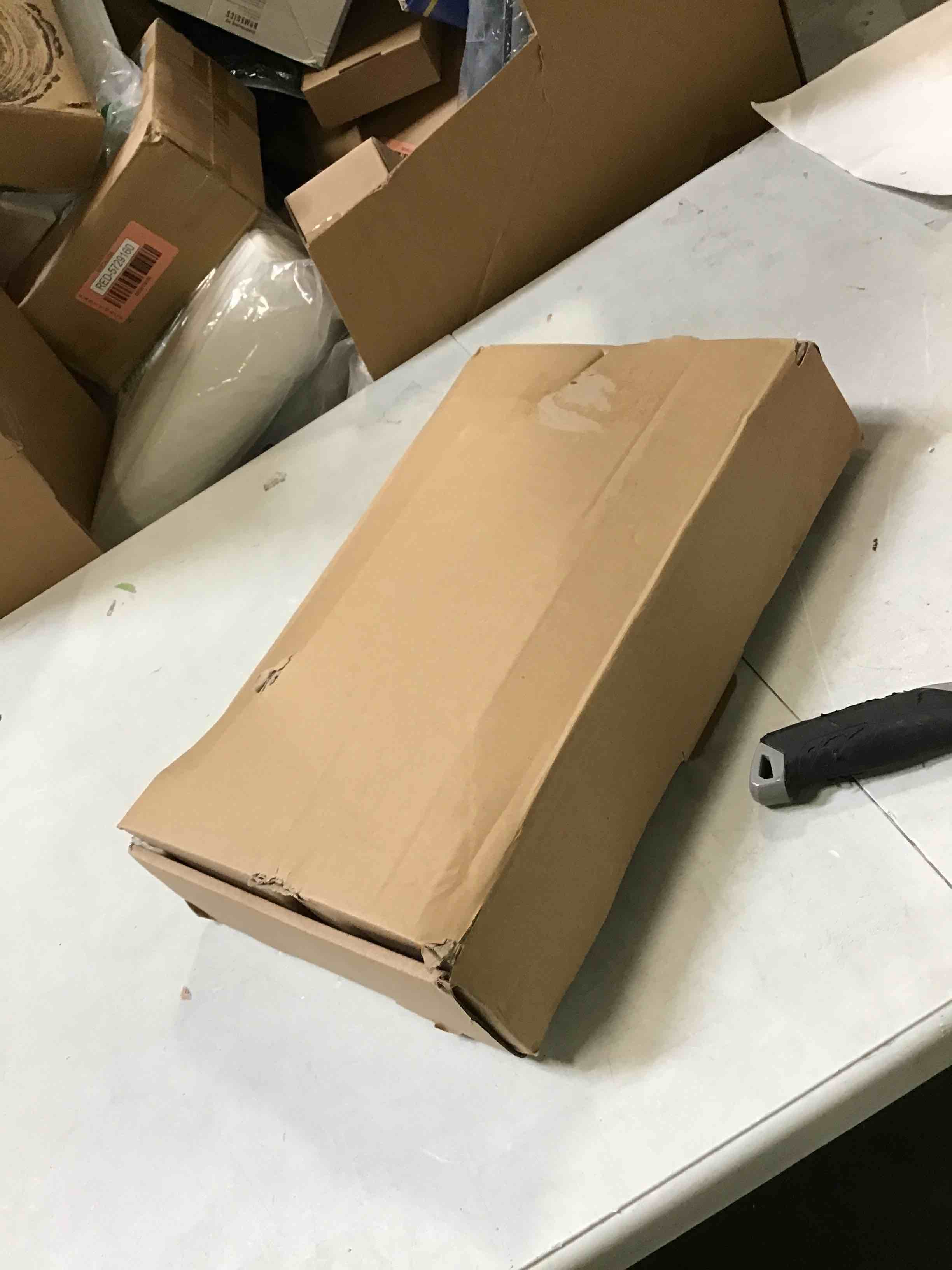 https://s3.amazonaws.com/lotting-images-prod/bidfta/RED5729213_1715181168776.jpeg
