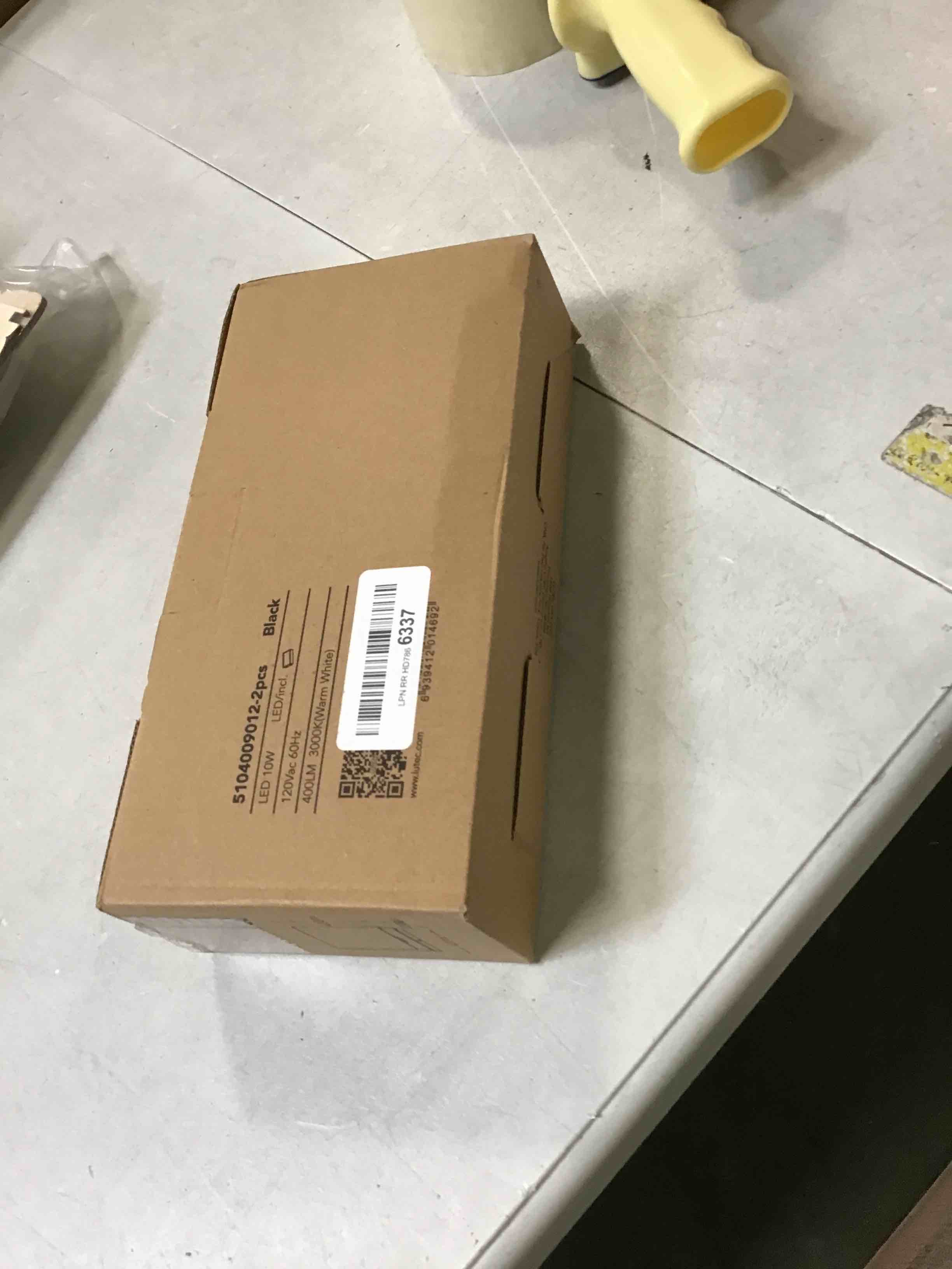 https://s3.amazonaws.com/lotting-images-prod/bidfta/RED5729236_1715183326978.jpeg