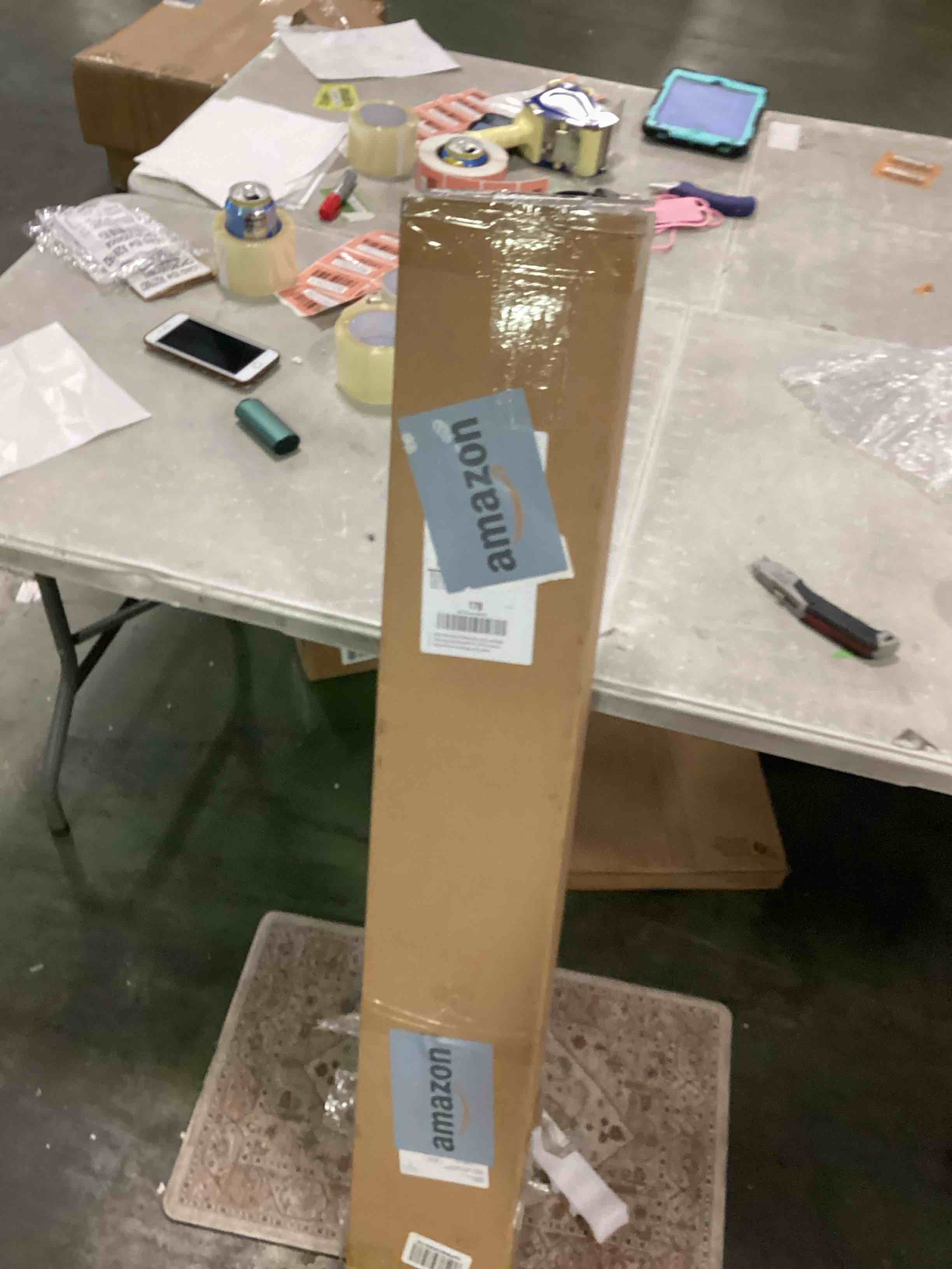 https://s3.amazonaws.com/lotting-images-prod/bidfta/RED5729411_1715261321540.jpeg