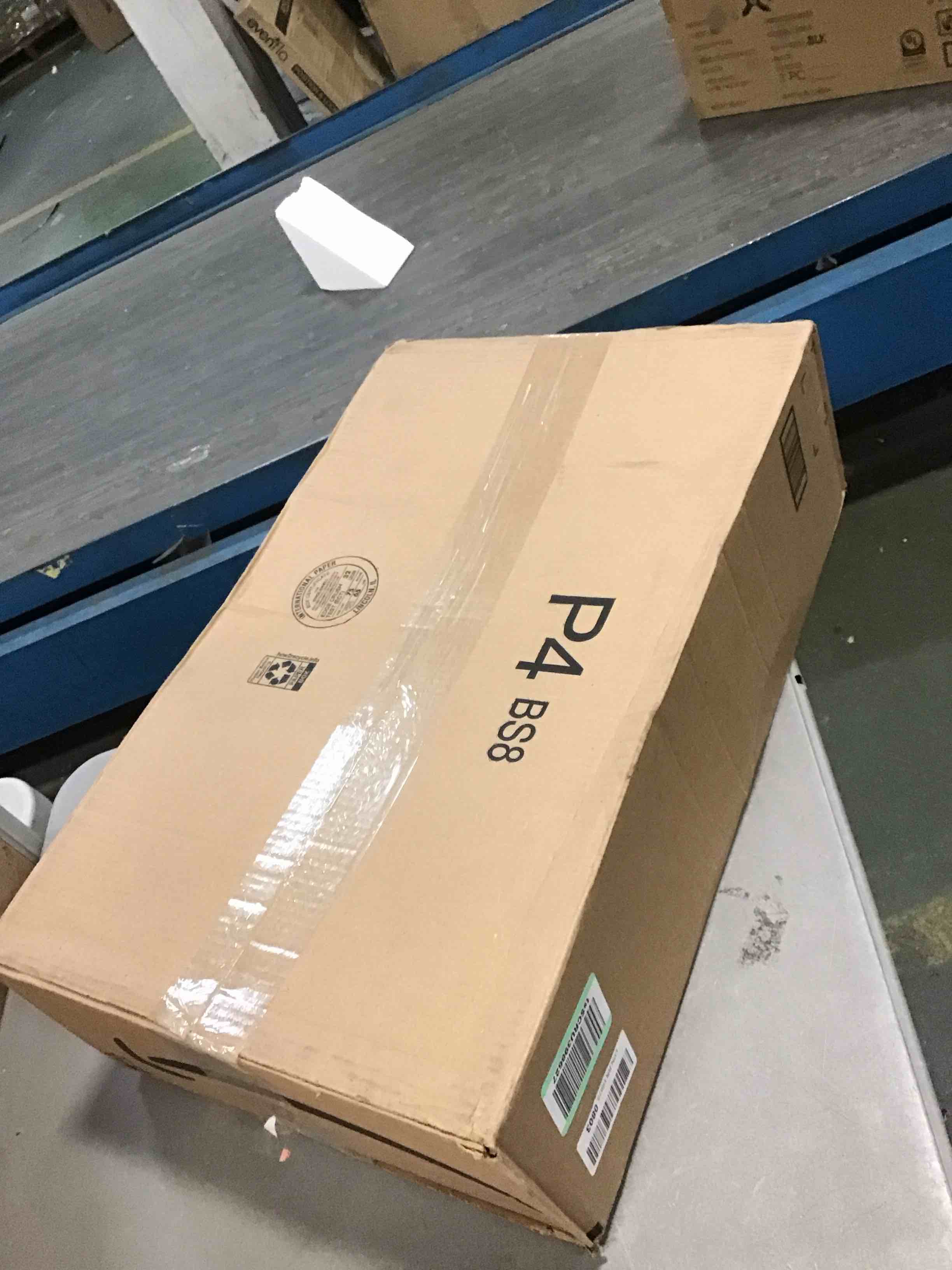 https://s3.amazonaws.com/lotting-images-prod/bidfta/RED5733092_1705414336282.jpeg