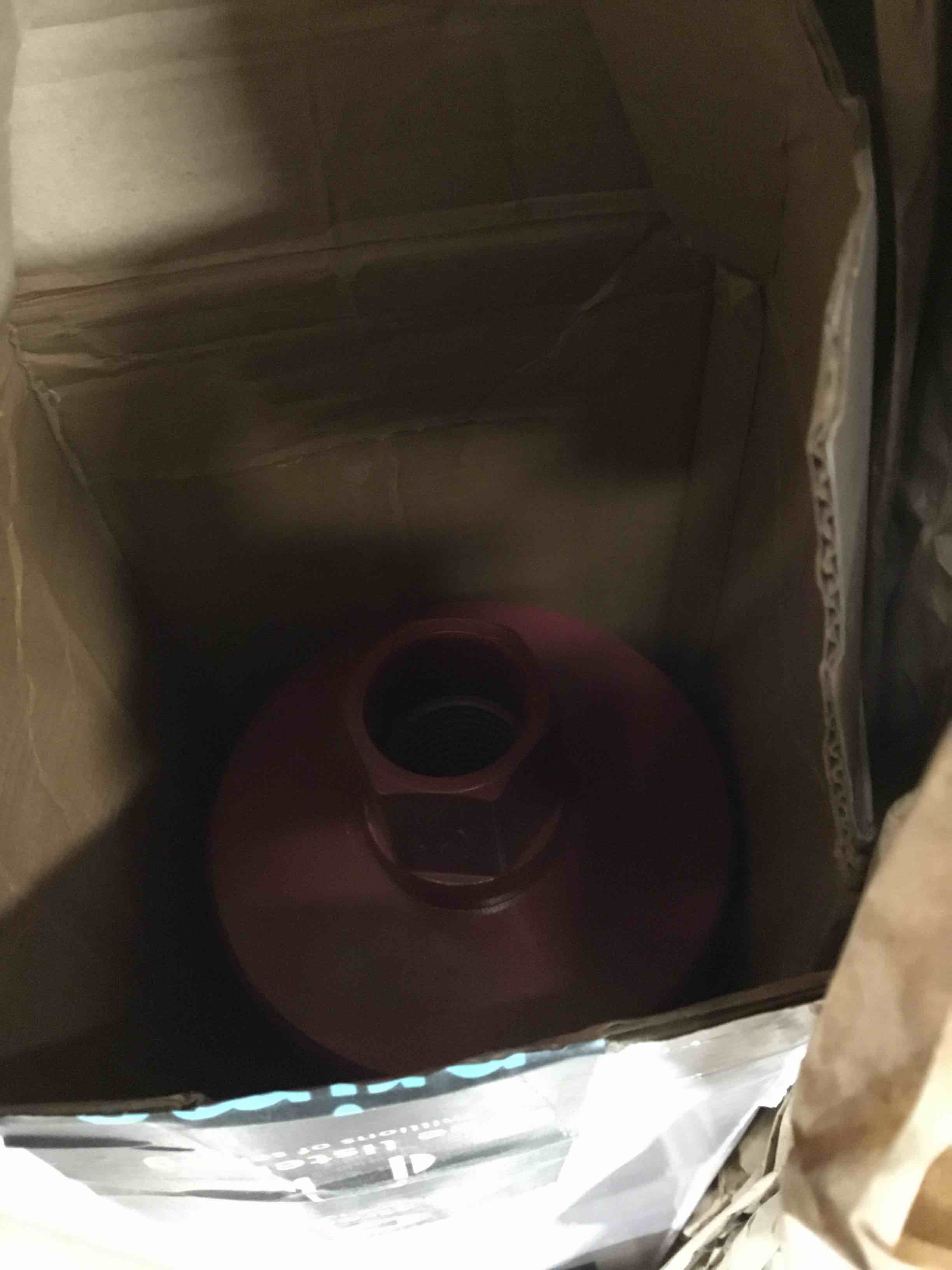 https://s3.amazonaws.com/lotting-images-prod/bidfta/RED5733812_1705765109314.jpeg