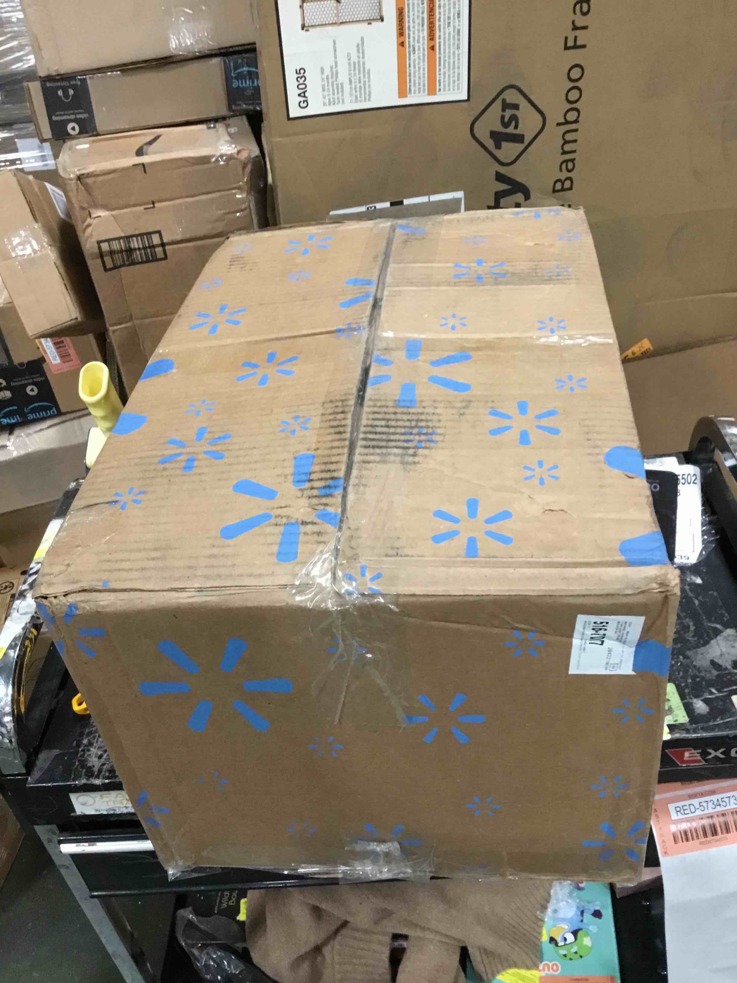 https://s3.amazonaws.com/lotting-images-prod/bidfta/RED5734572_1706275247593.jpeg