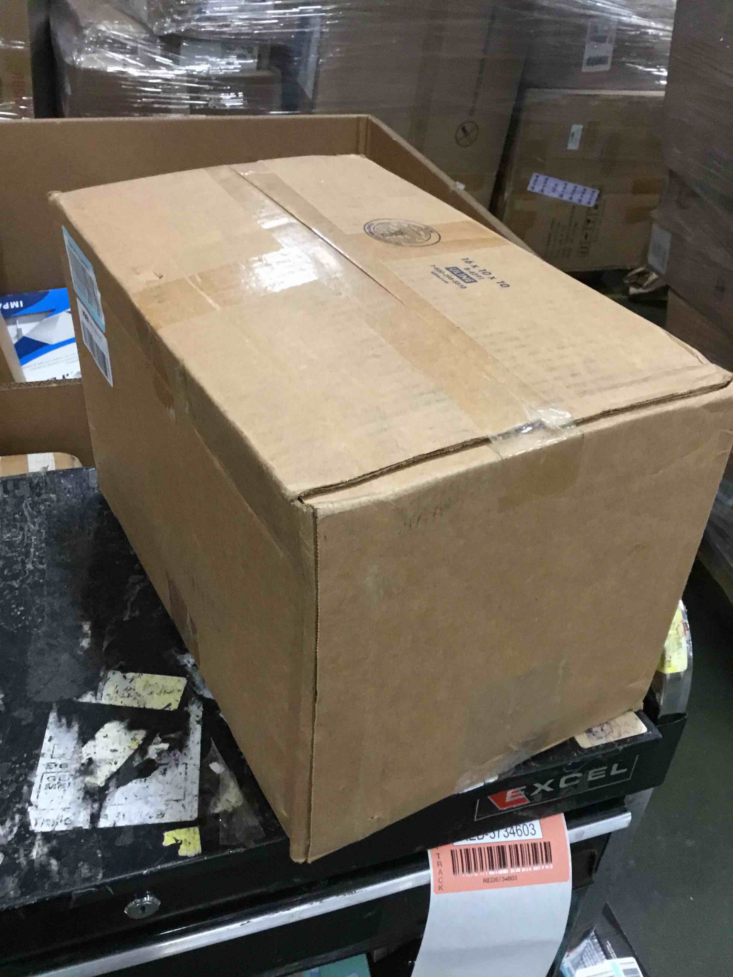 https://s3.amazonaws.com/lotting-images-prod/bidfta/RED5734602_1706280294735.jpeg