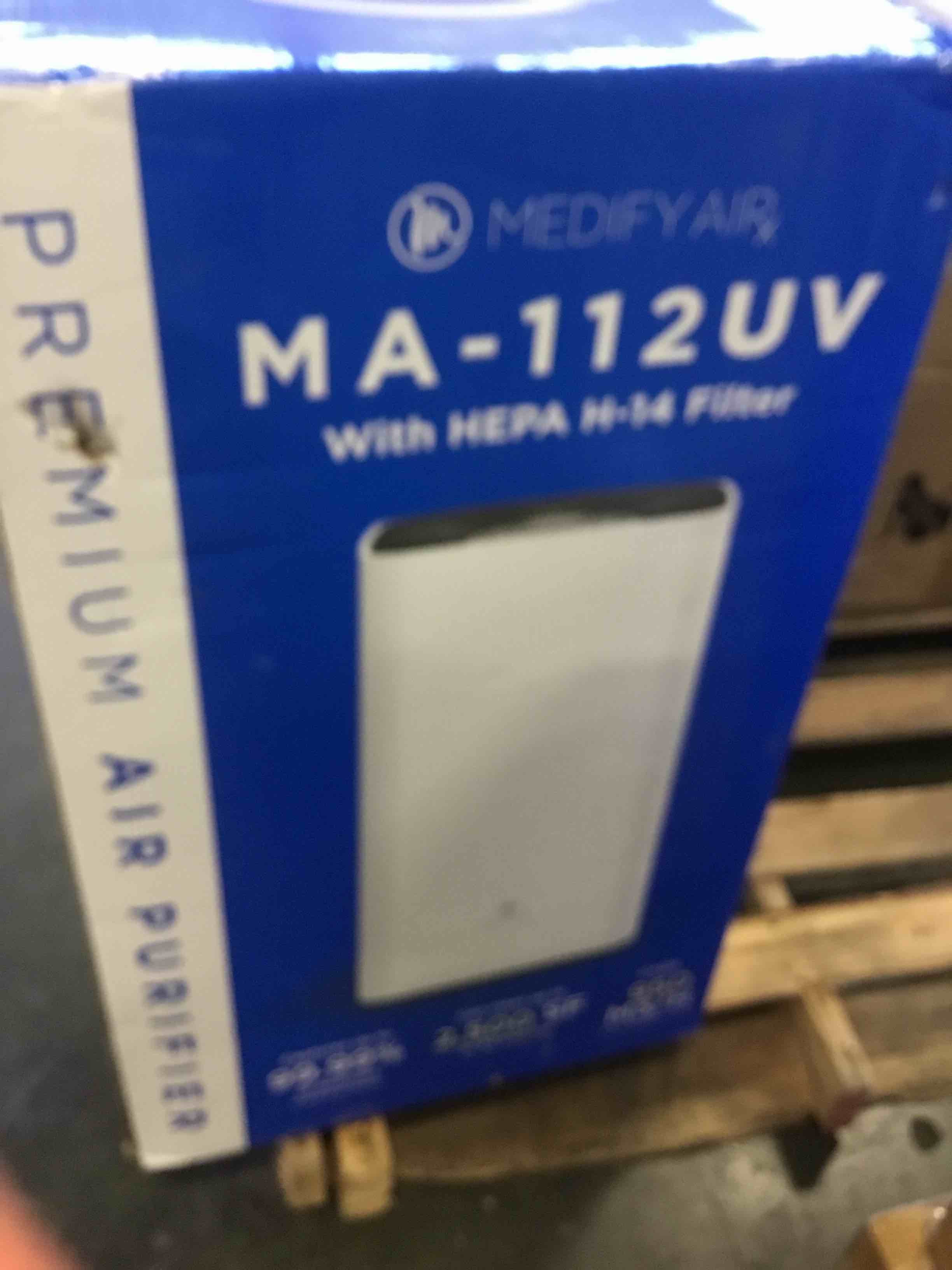 https://s3.amazonaws.com/lotting-images-prod/bidfta/RED5735381_1704996841273.jpeg