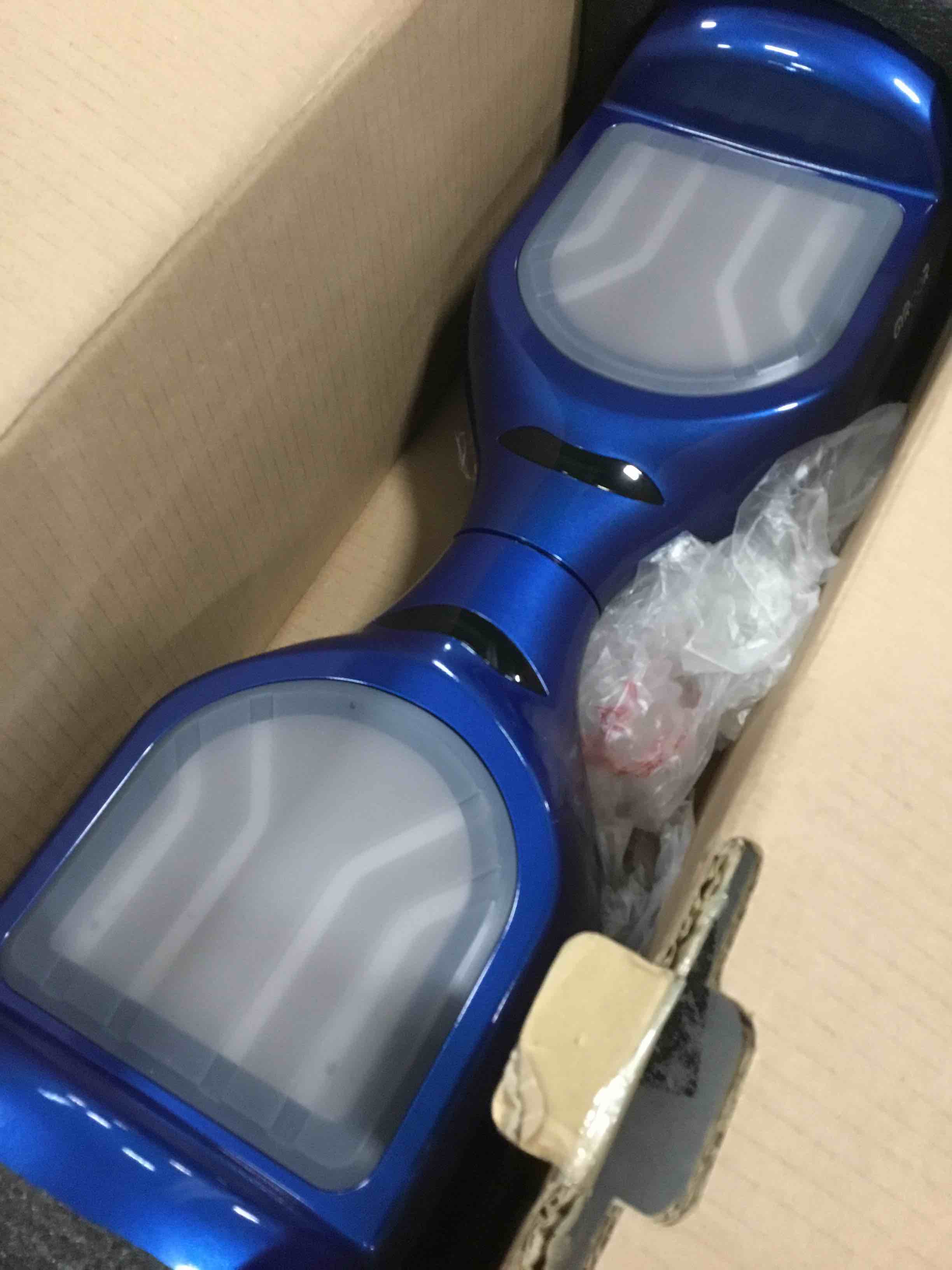 https://s3.amazonaws.com/lotting-images-prod/bidfta/RED5737080_1705501993077.jpeg