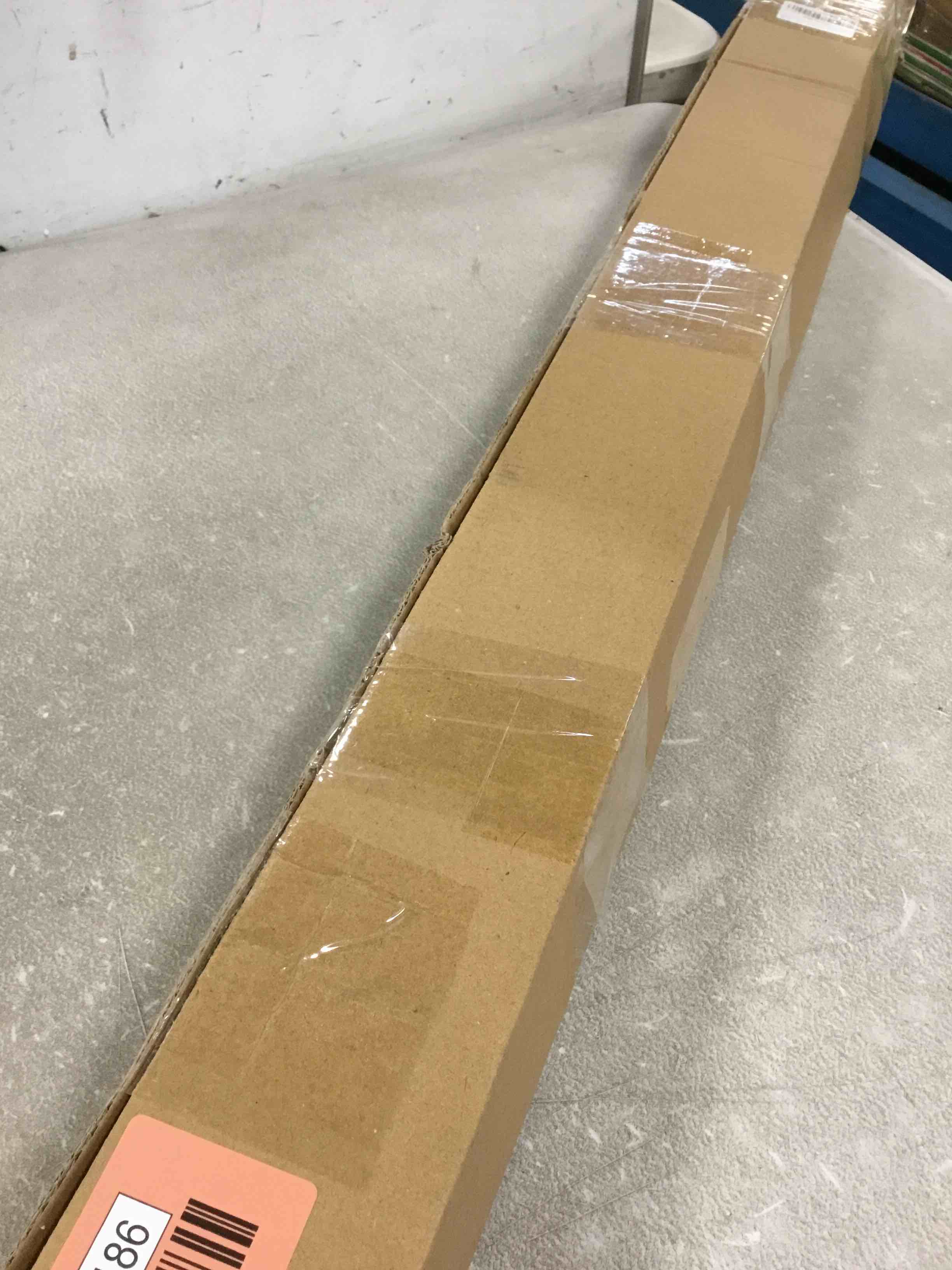 https://s3.amazonaws.com/lotting-images-prod/bidfta/RED5737186_1705519784183.jpeg