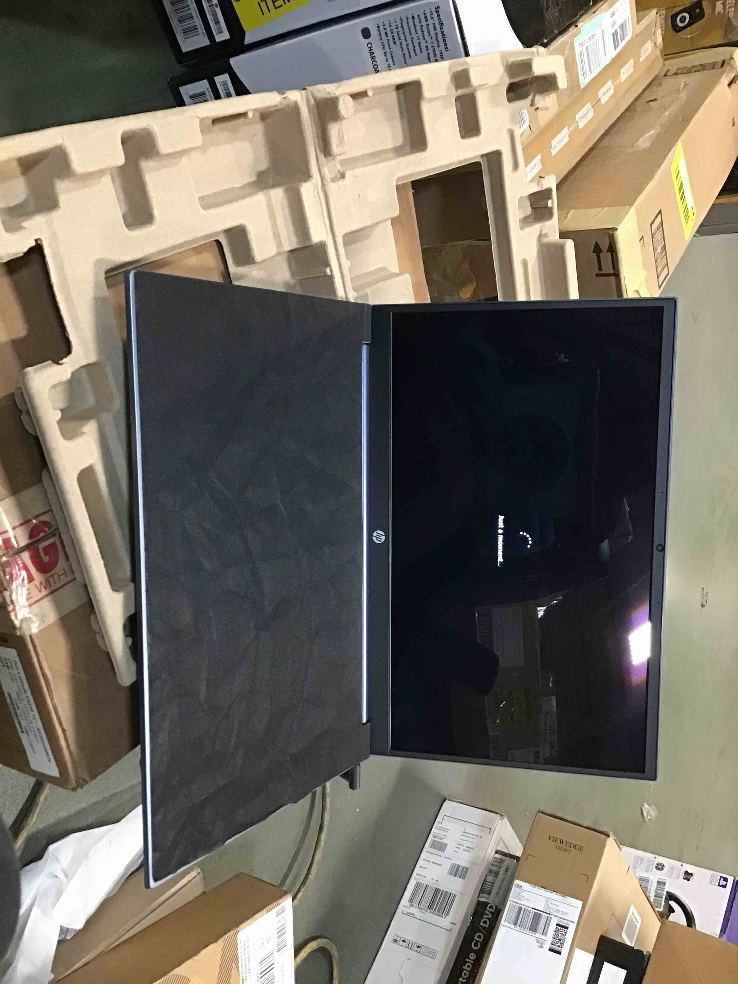 https://s3.amazonaws.com/lotting-images-prod/bidfta/RED5737407_1707944004784.jpeg
