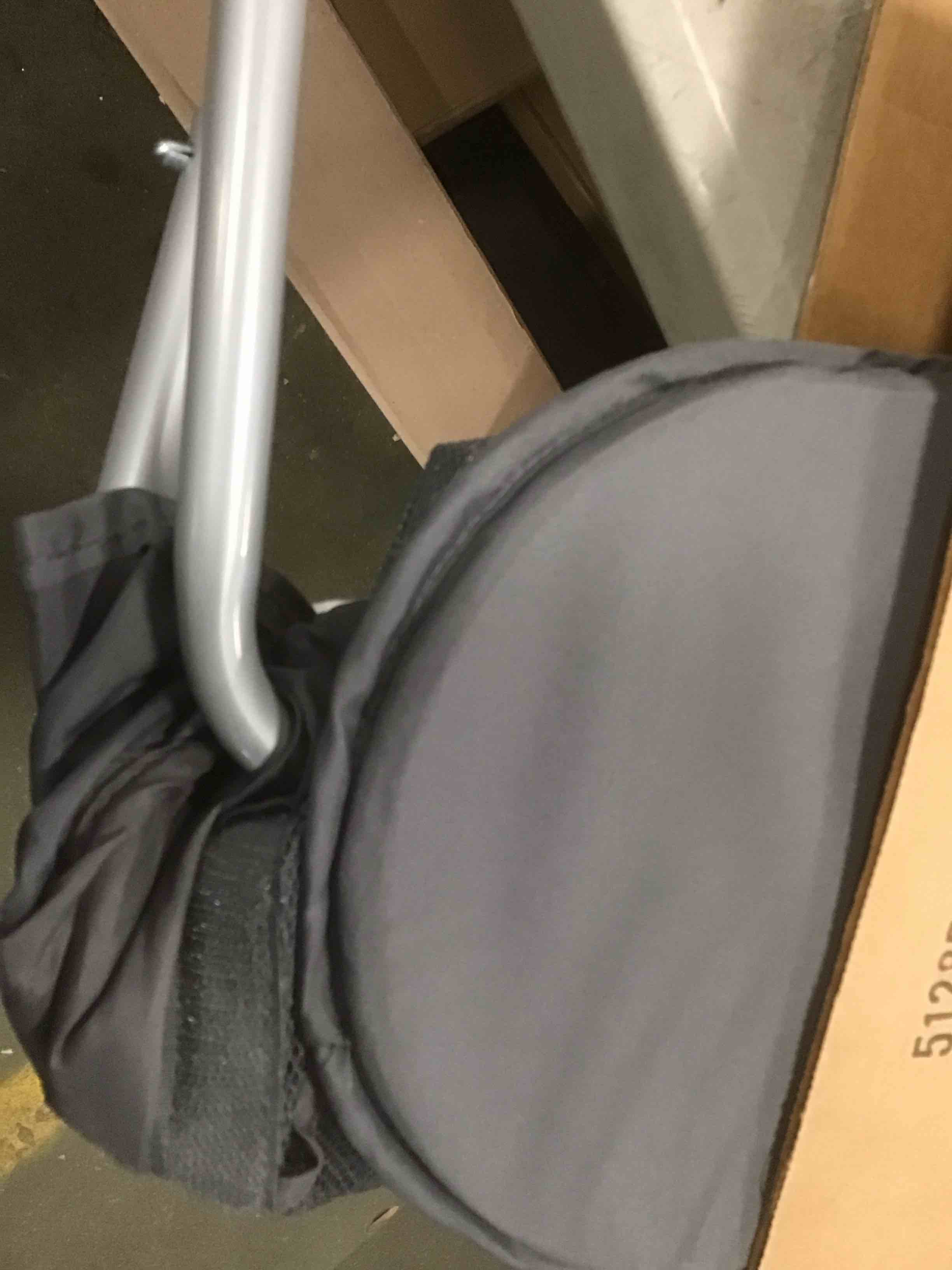 https://s3.amazonaws.com/lotting-images-prod/bidfta/RED5737539_1705684888675.jpeg