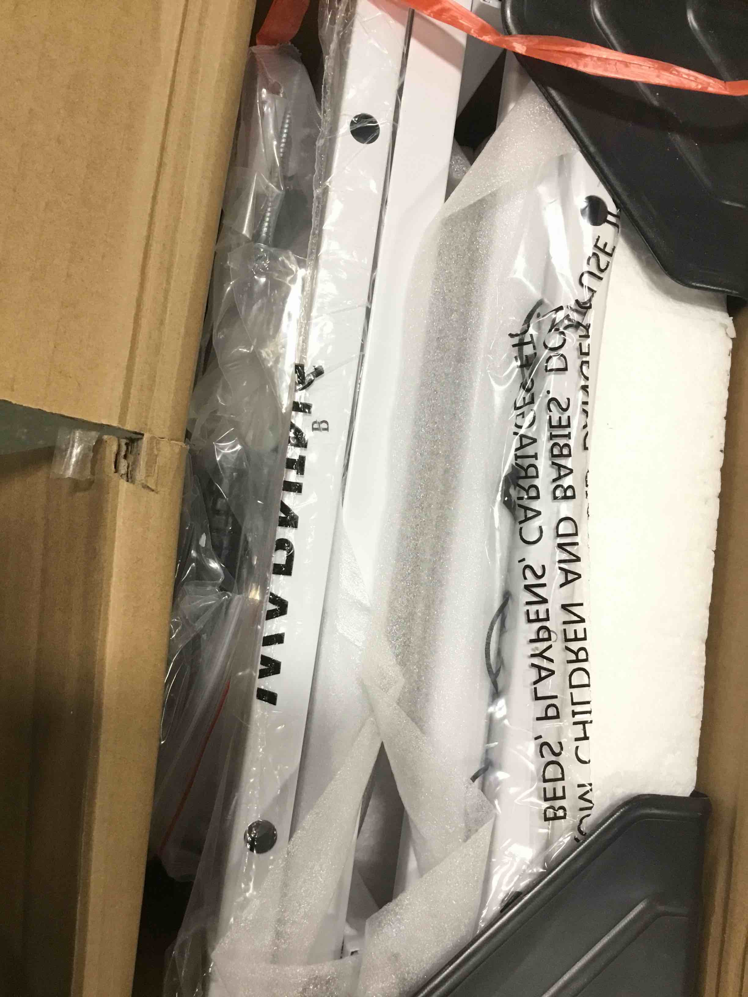 https://s3.amazonaws.com/lotting-images-prod/bidfta/RED5737901_1705932078554.jpeg