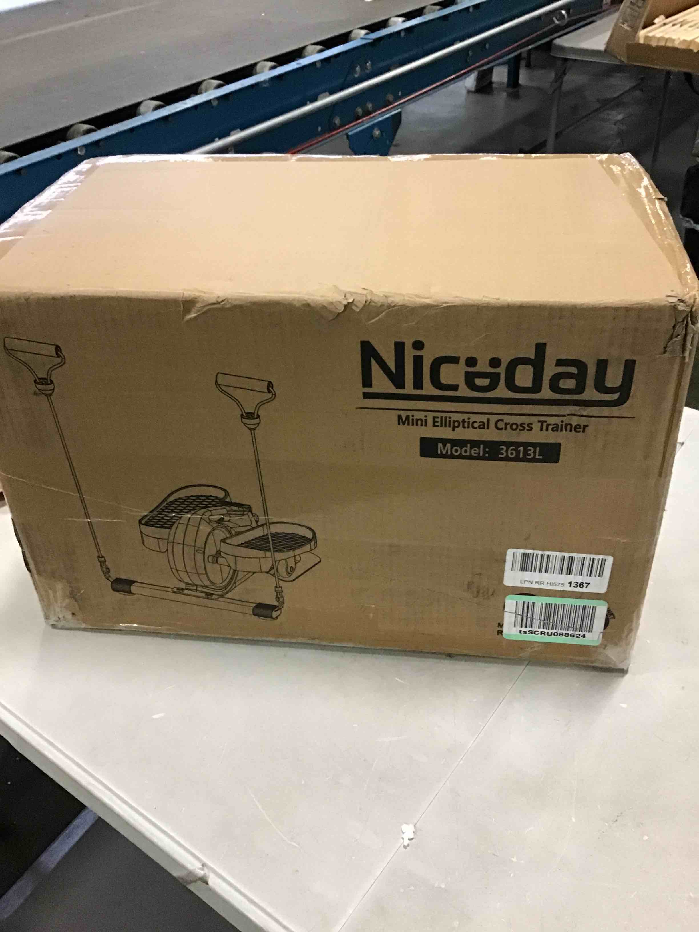 https://s3.amazonaws.com/lotting-images-prod/bidfta/RED5738471_1706113926708.jpeg