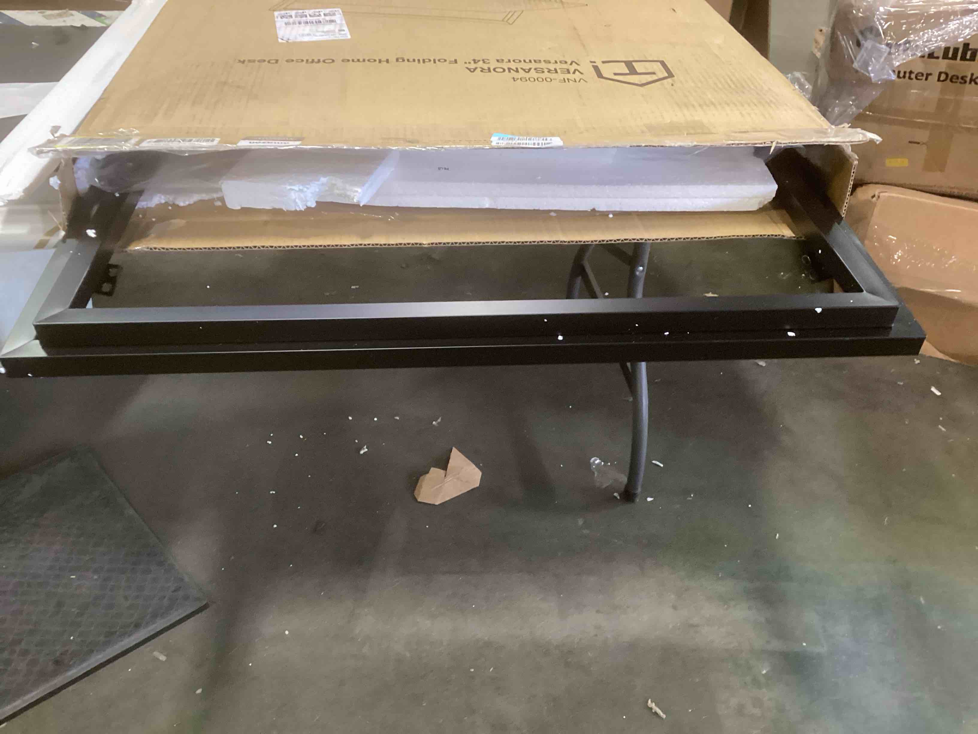 https://s3.amazonaws.com/lotting-images-prod/bidfta/RED5738632_1706206462892.jpeg