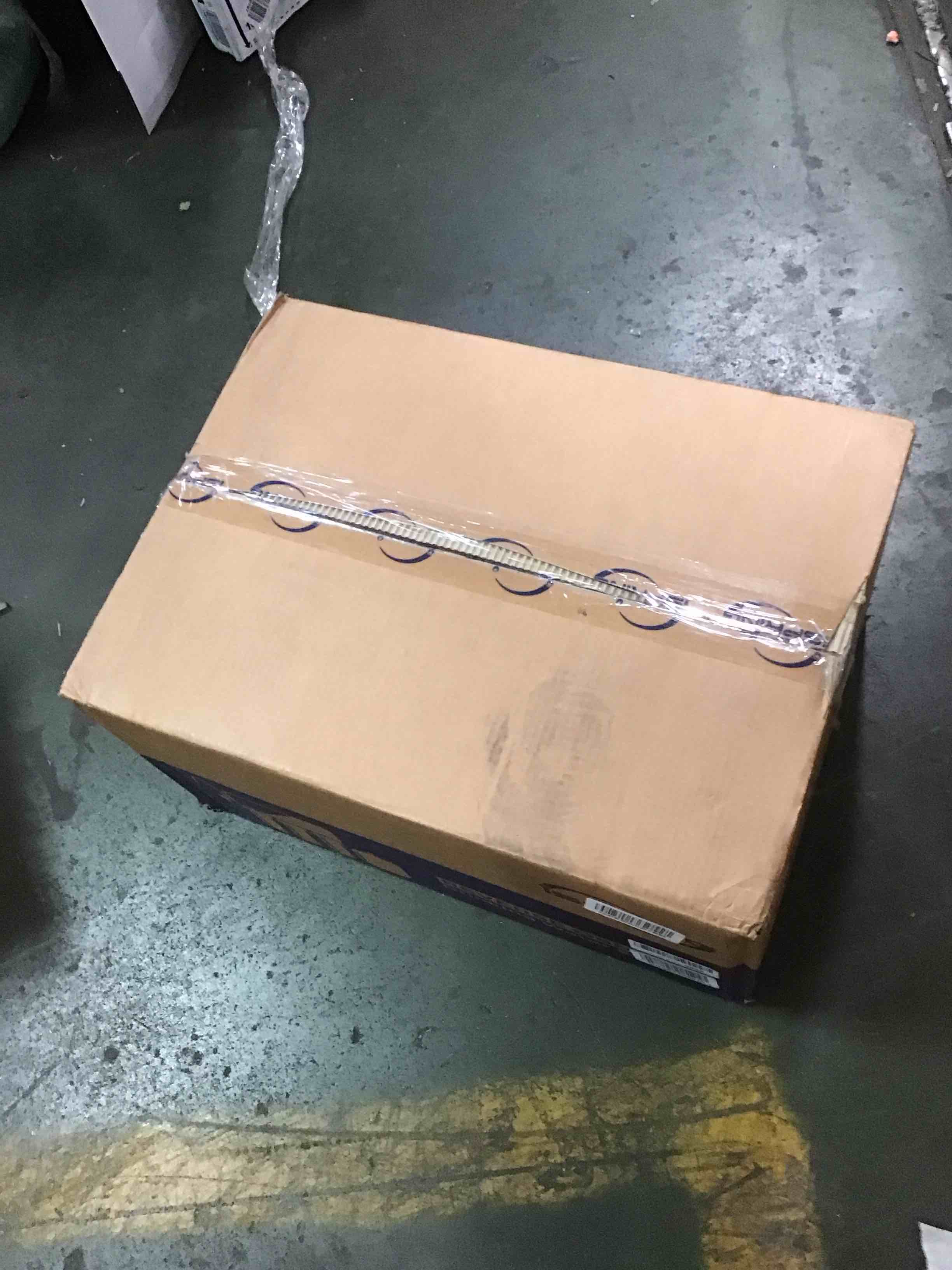 https://s3.amazonaws.com/lotting-images-prod/bidfta/RED5738977_1706558369869.jpeg