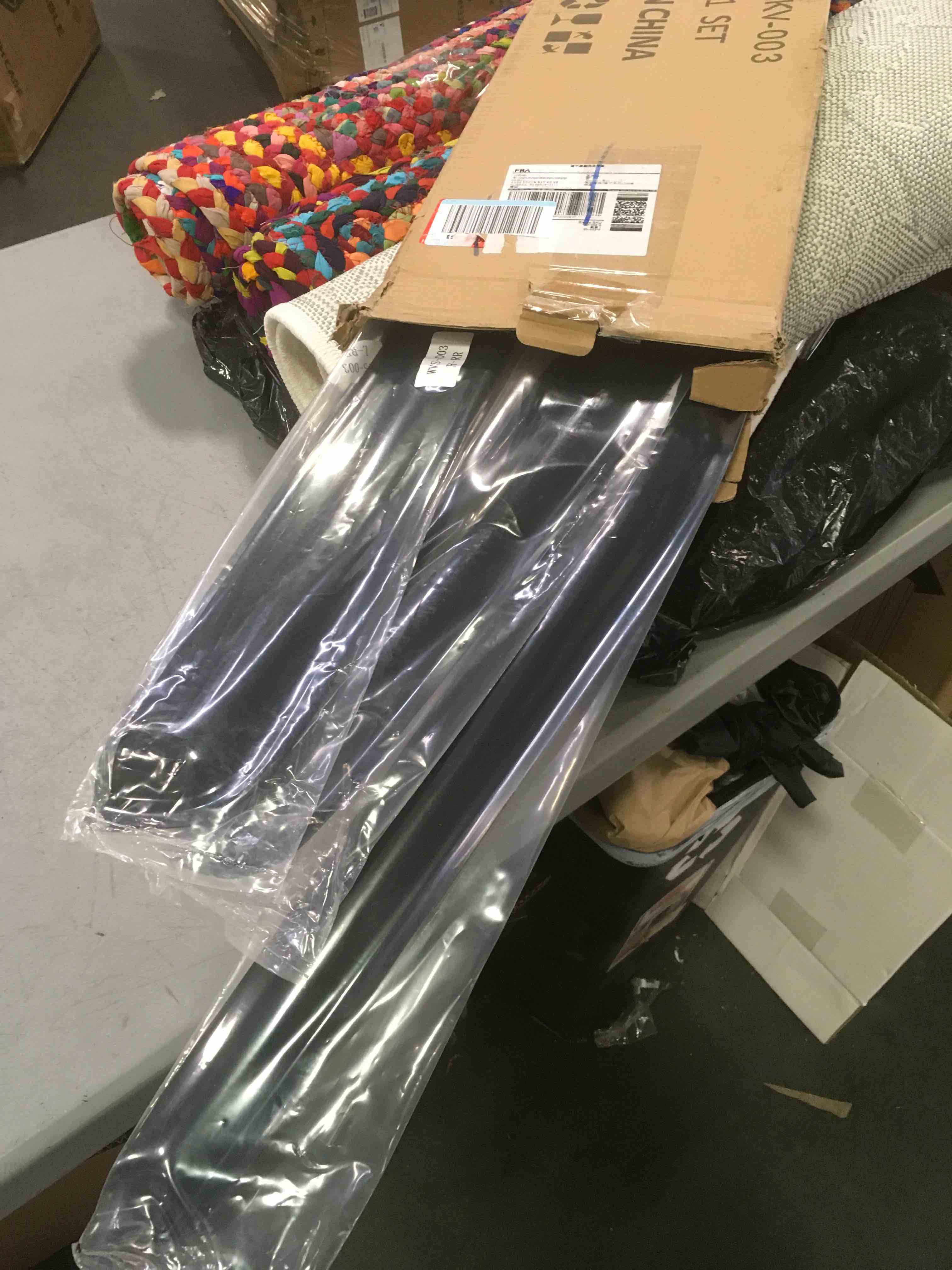 https://s3.amazonaws.com/lotting-images-prod/bidfta/RED5739136_1706631053685.jpeg