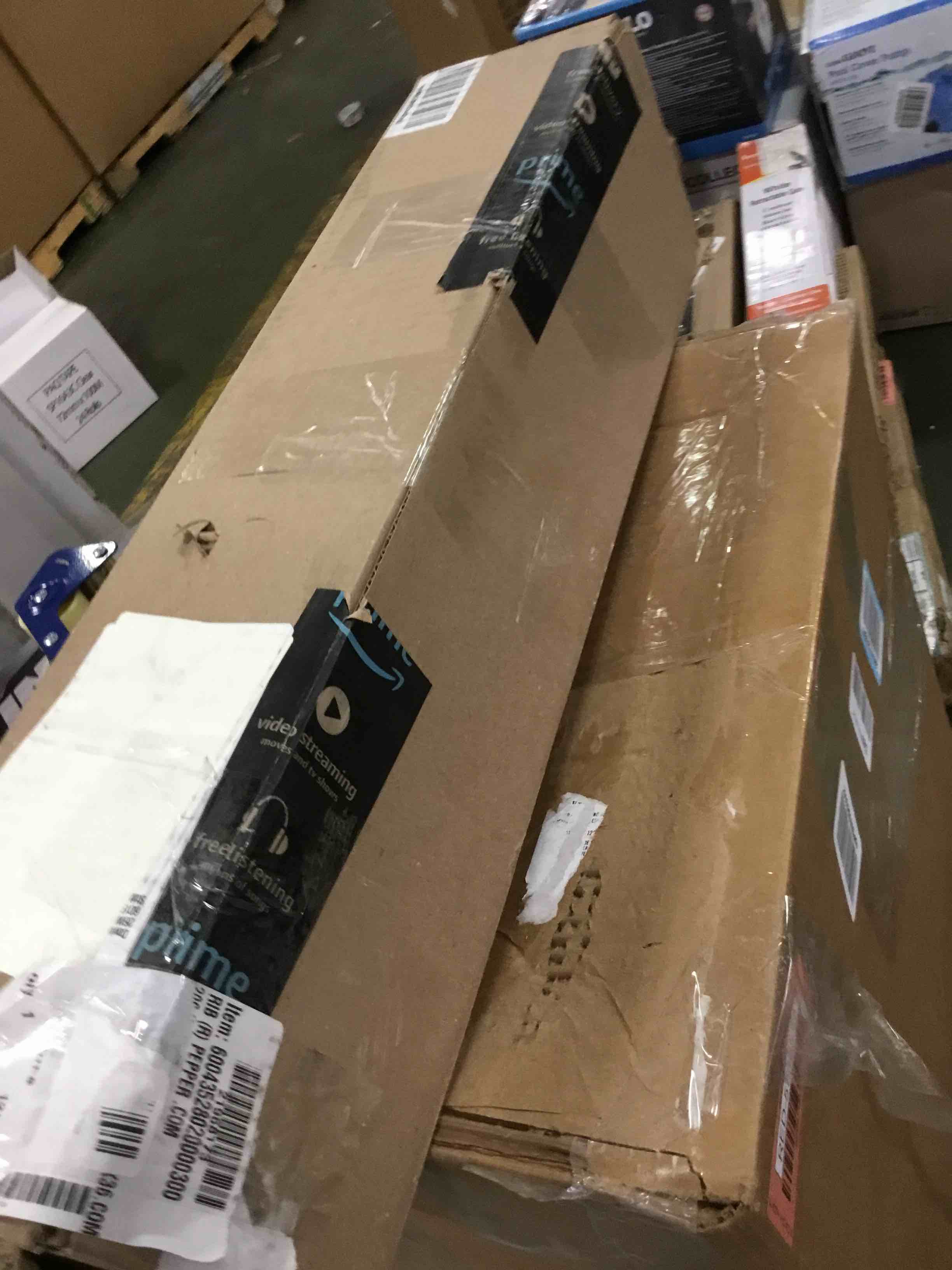 https://s3.amazonaws.com/lotting-images-prod/bidfta/RED5739150_1706626615198.jpeg