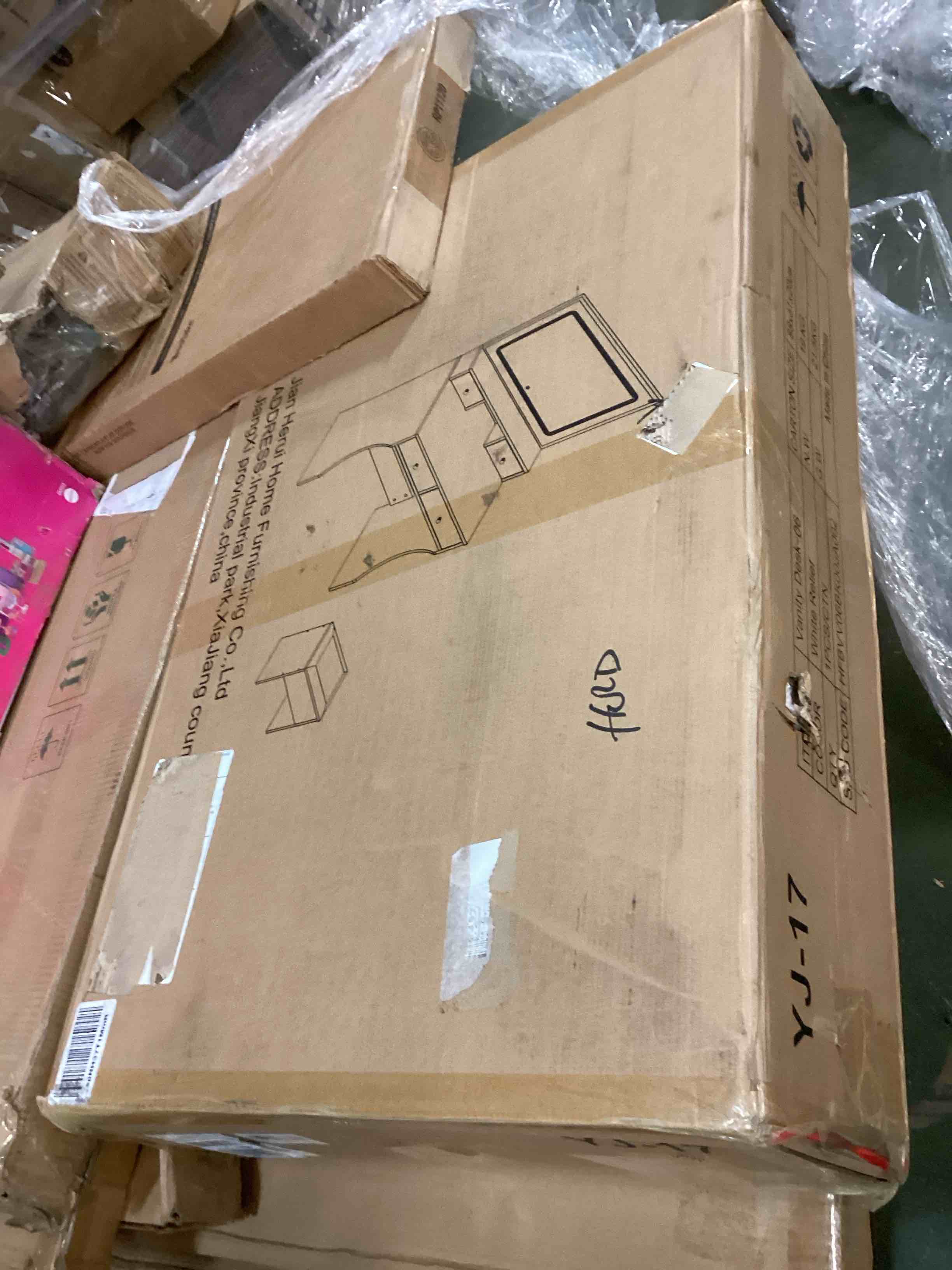 https://s3.amazonaws.com/lotting-images-prod/bidfta/RED5739527_1705078679205.jpeg
