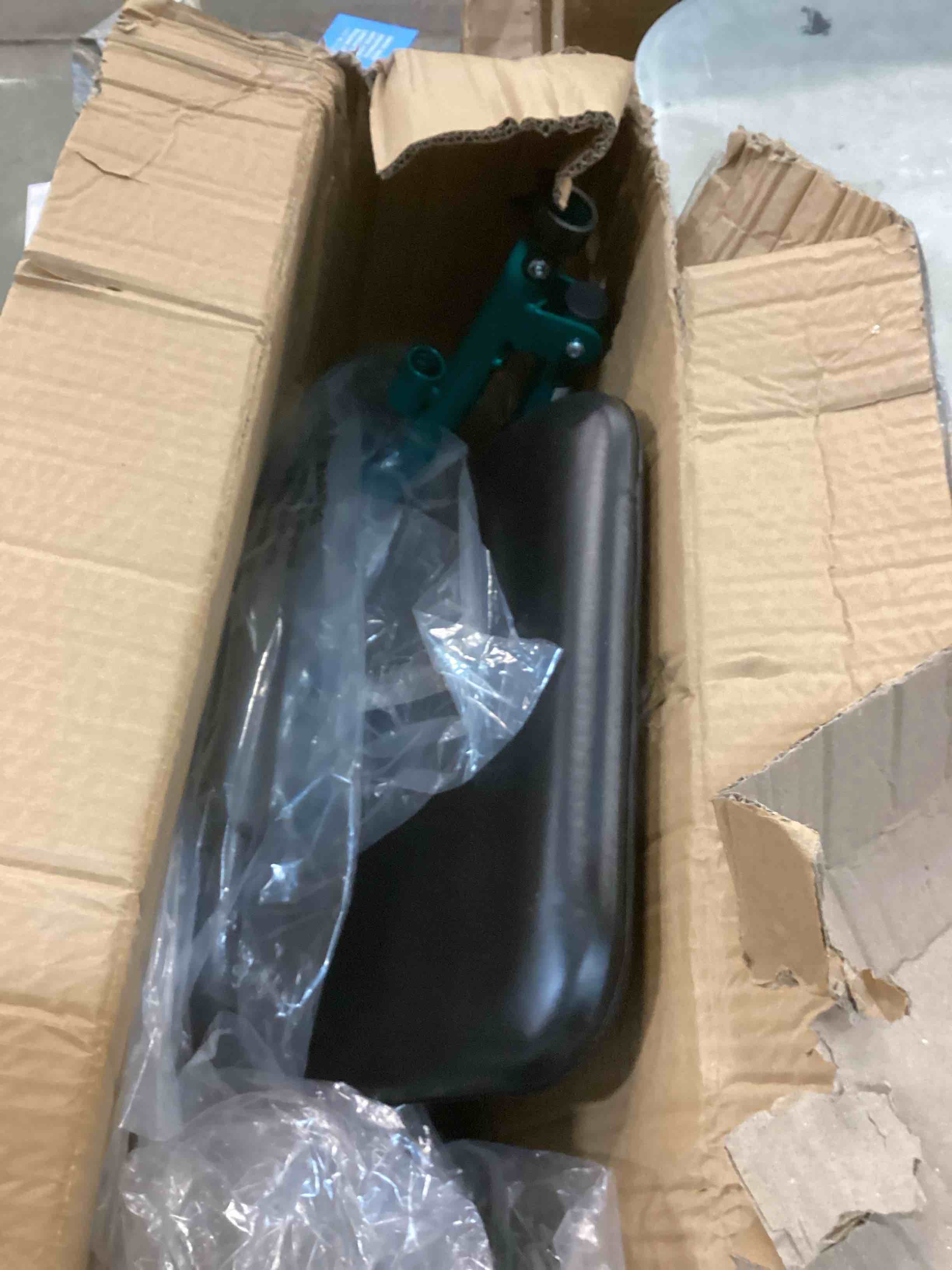 https://s3.amazonaws.com/lotting-images-prod/bidfta/RED5739585_1705086855724.jpeg