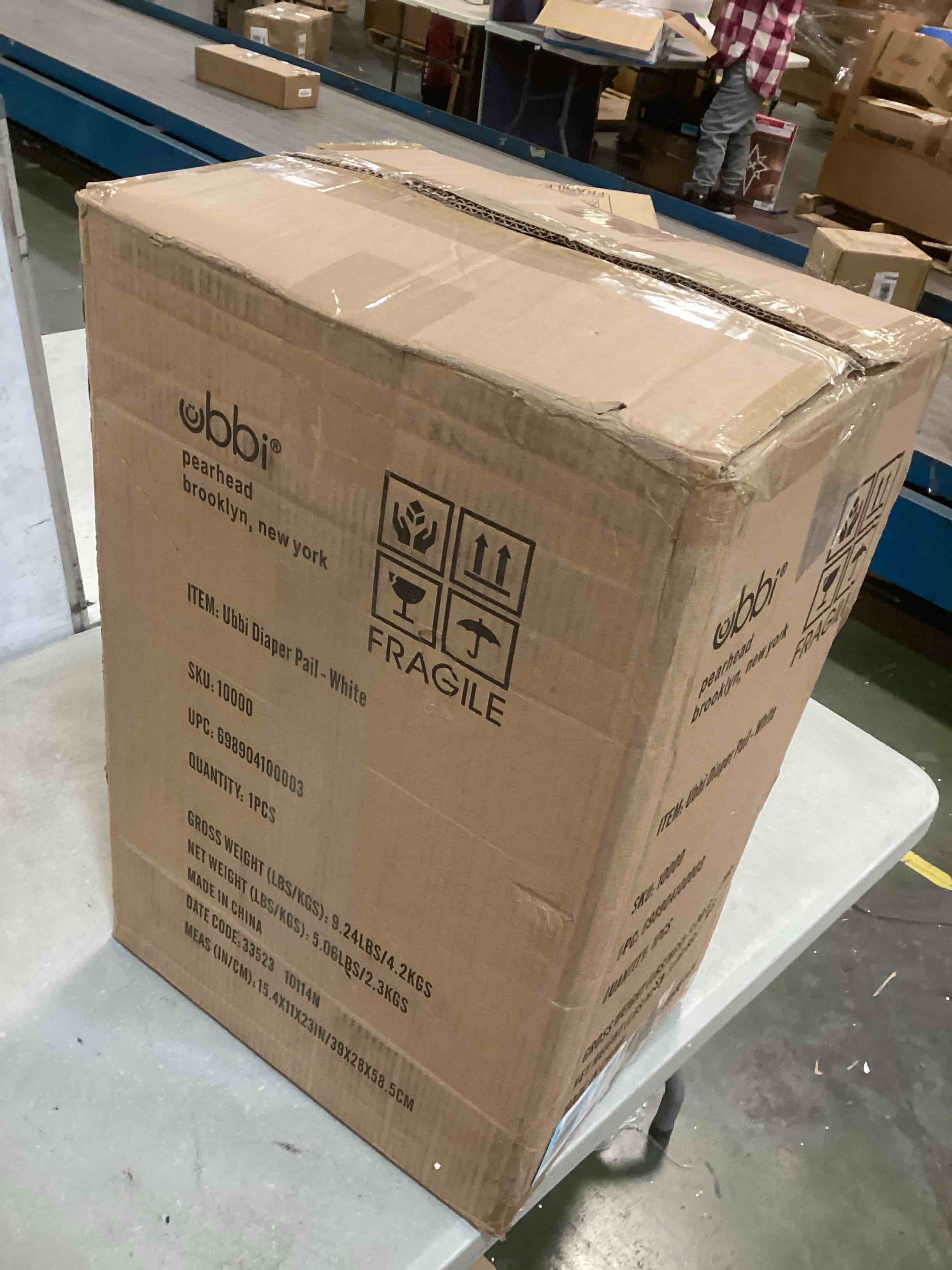 https://s3.amazonaws.com/lotting-images-prod/bidfta/RED5740321_1705493962775.jpeg