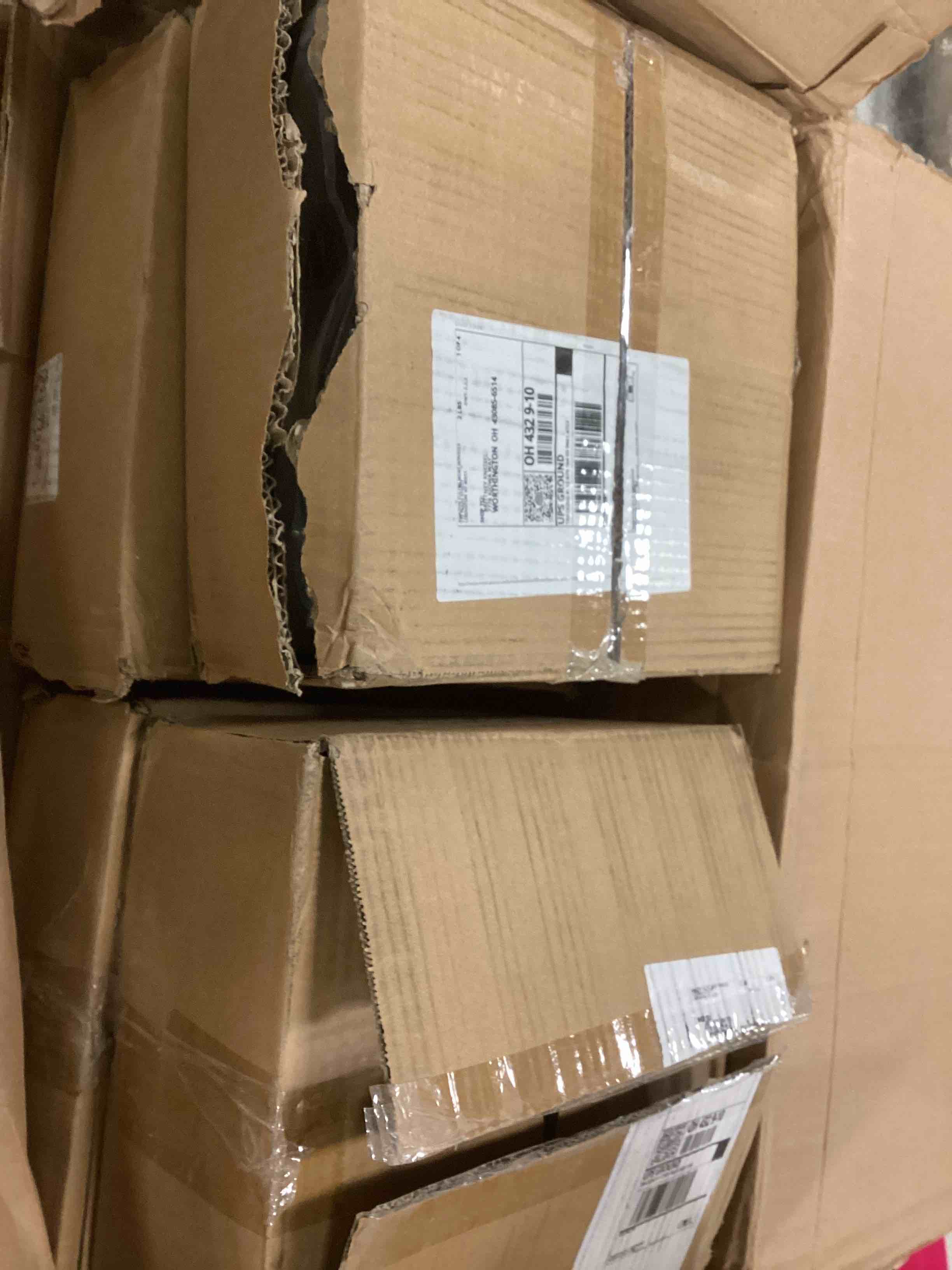 https://s3.amazonaws.com/lotting-images-prod/bidfta/RED5741138_1704806606629.jpeg