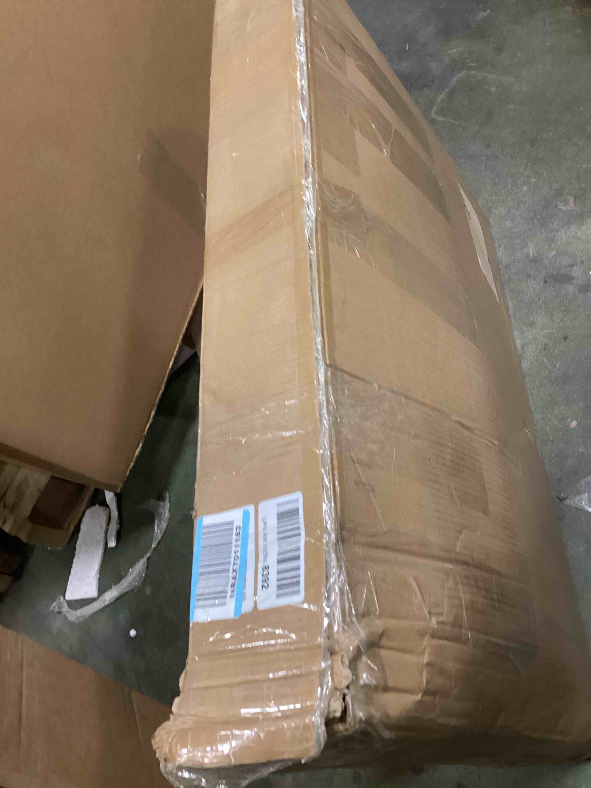 https://s3.amazonaws.com/lotting-images-prod/bidfta/RED5741173_1704812045265.jpeg
