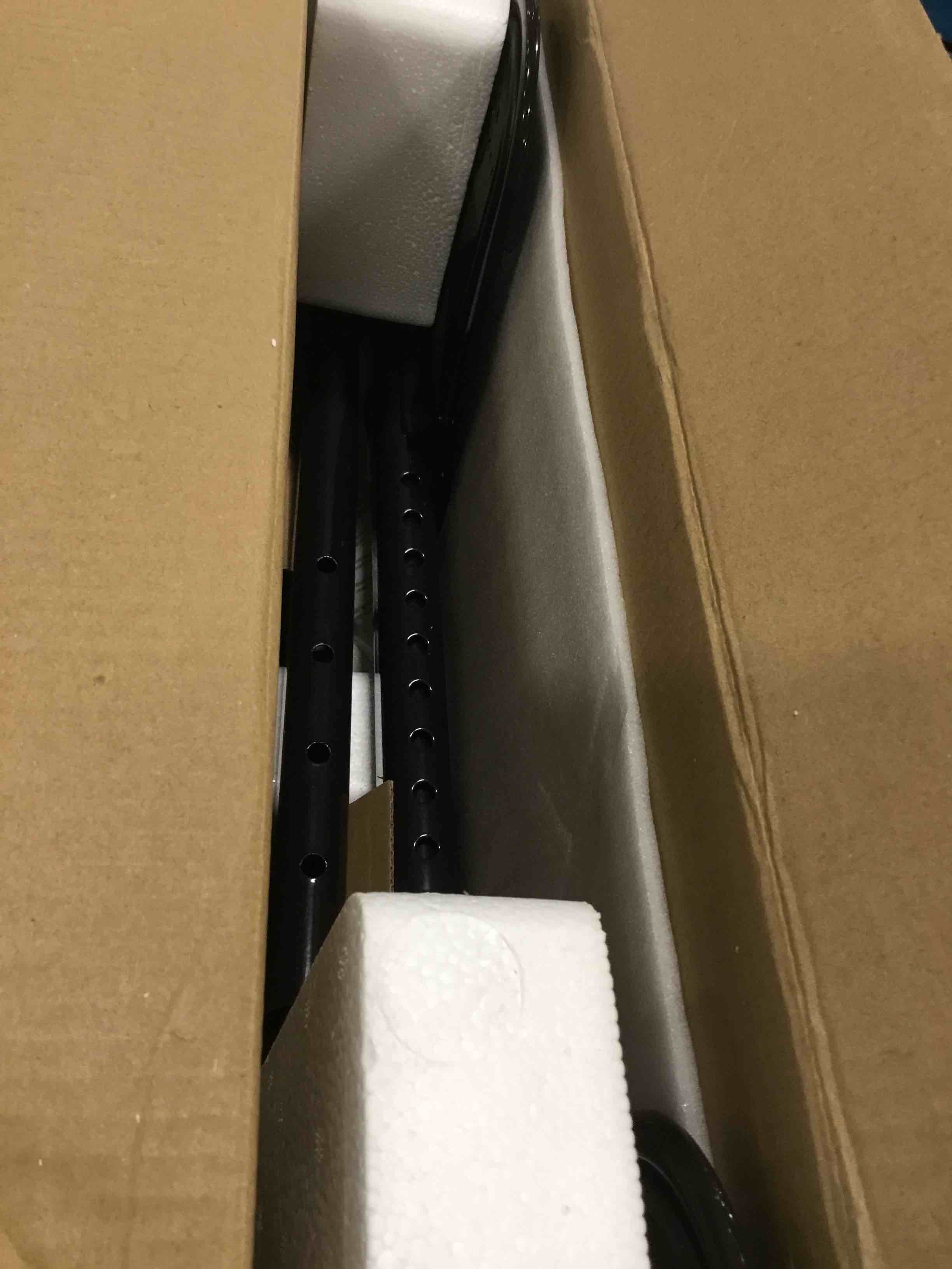 https://s3.amazonaws.com/lotting-images-prod/bidfta/RED5741391_1704902567308.jpeg
