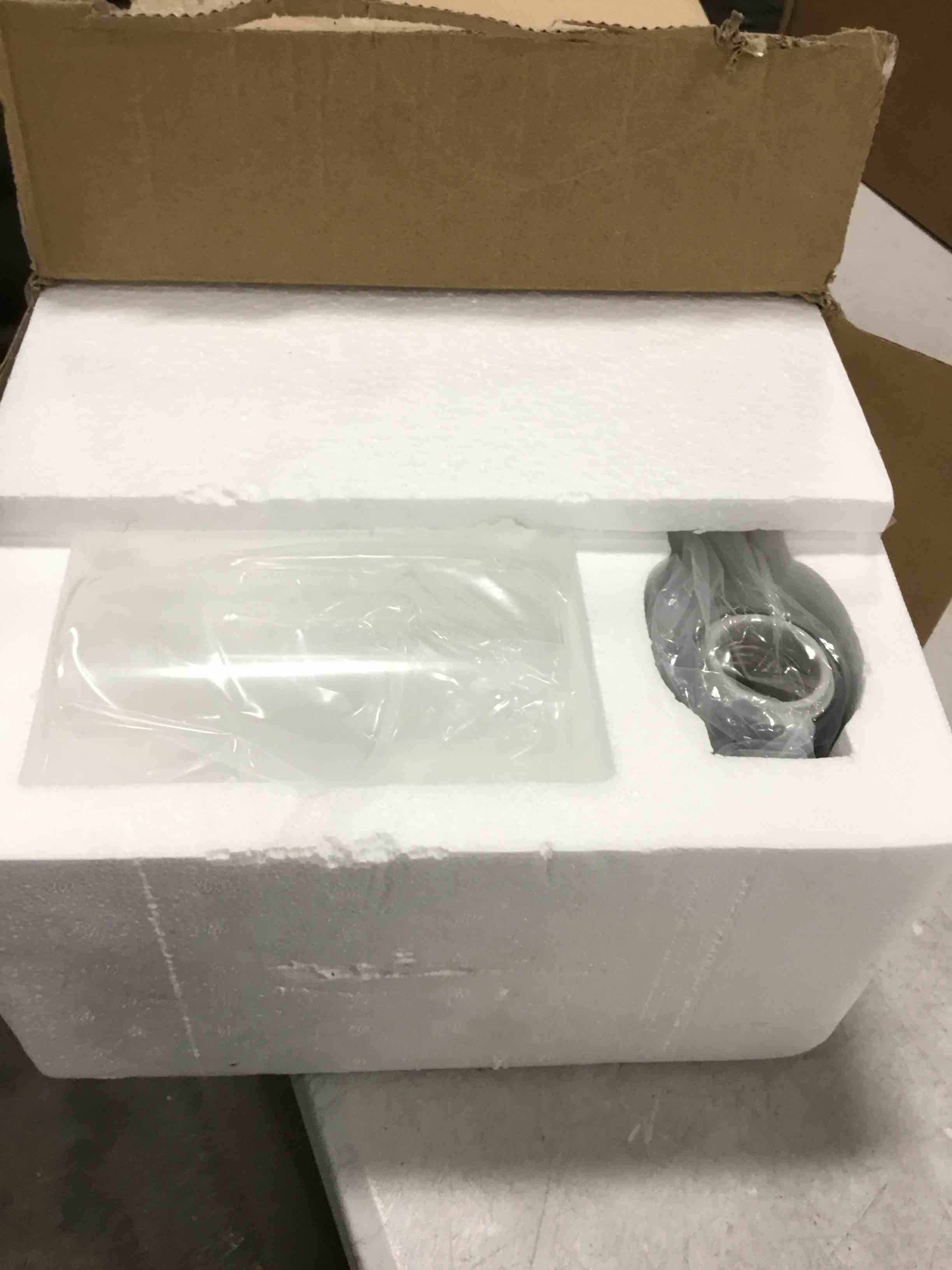 https://s3.amazonaws.com/lotting-images-prod/bidfta/RED5741478_1704913595105.jpeg