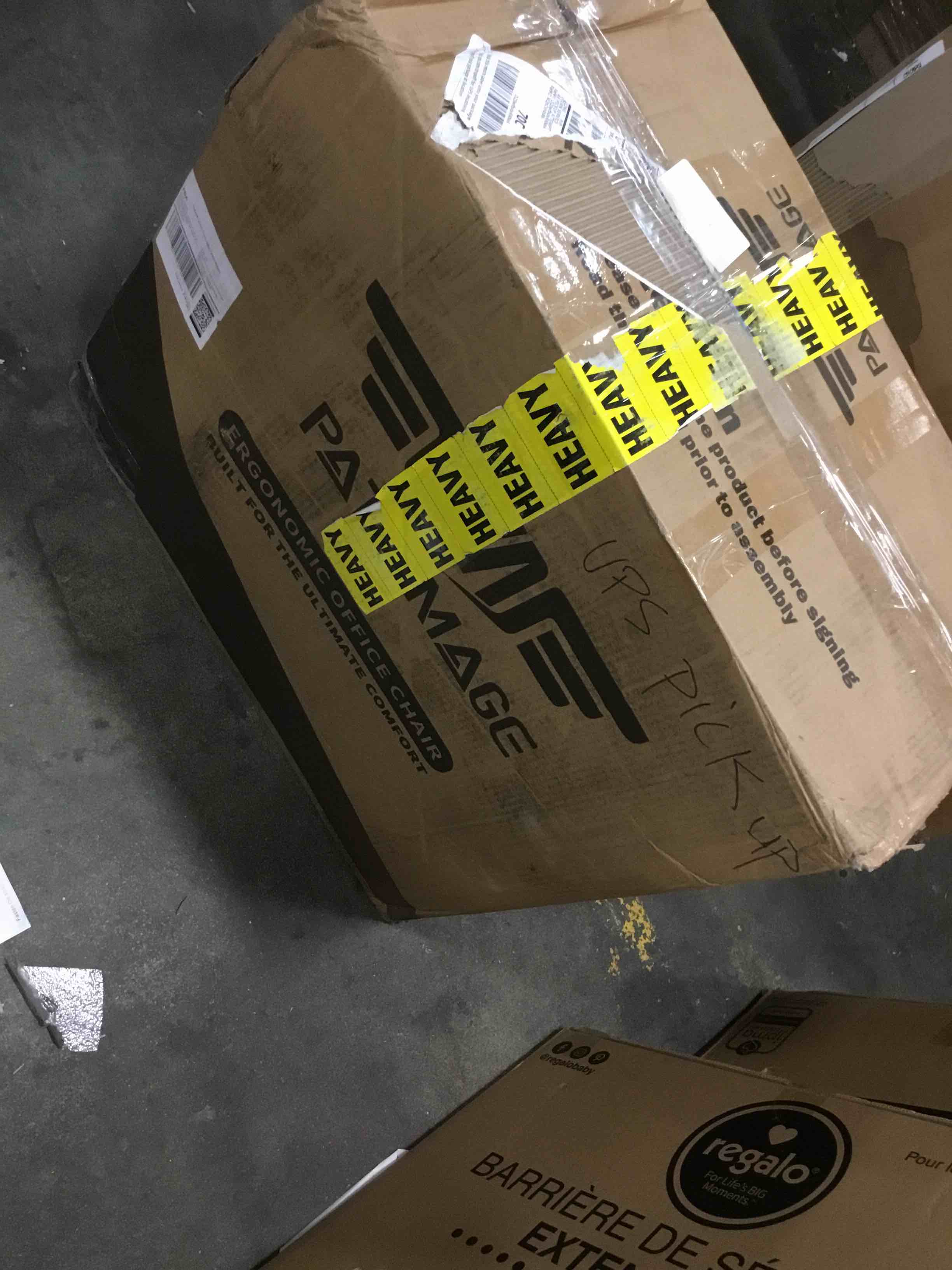 https://s3.amazonaws.com/lotting-images-prod/bidfta/RED5741497_1704916009500.jpeg