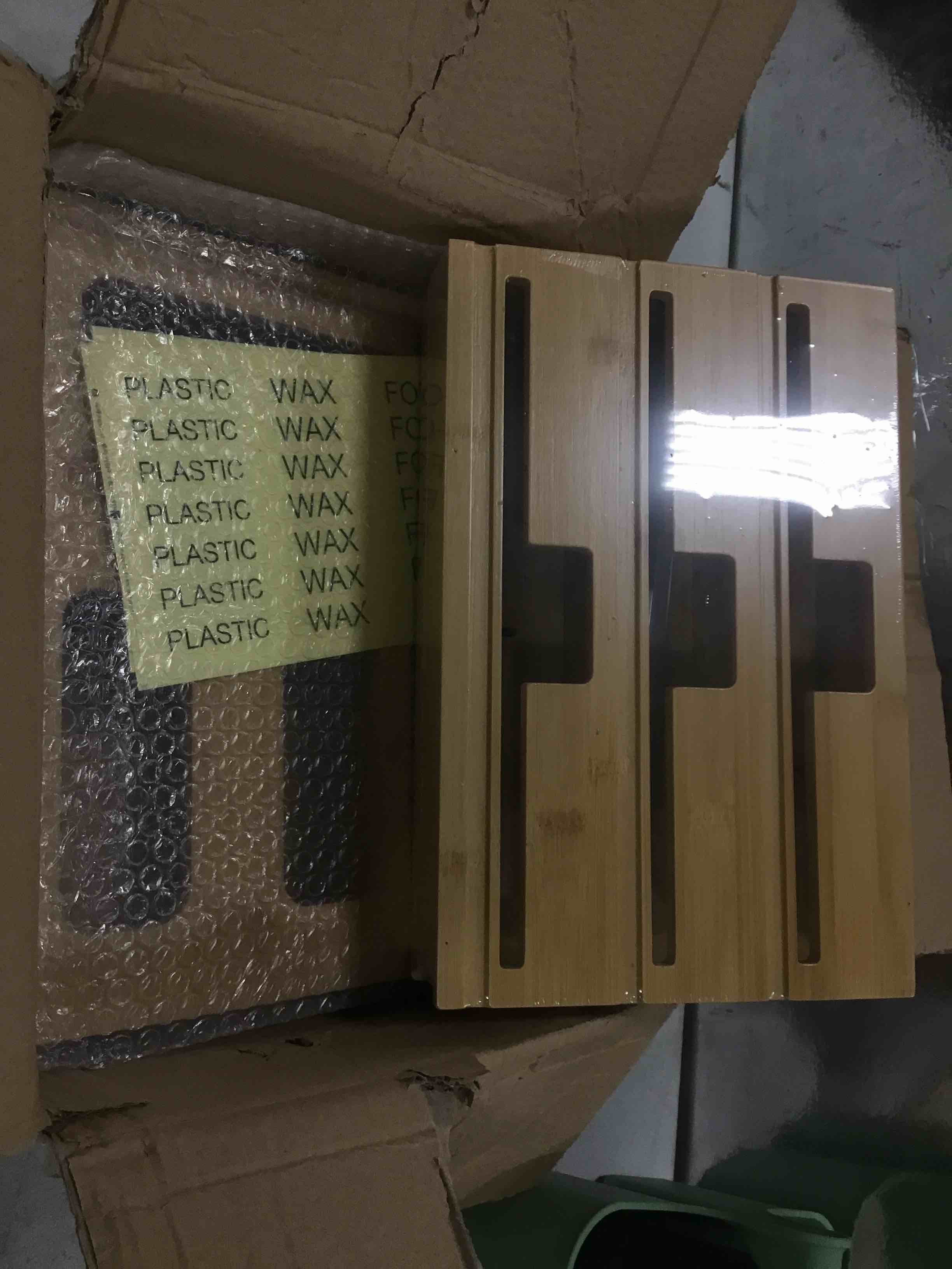 https://s3.amazonaws.com/lotting-images-prod/bidfta/RED5741540_1704974456120.jpeg