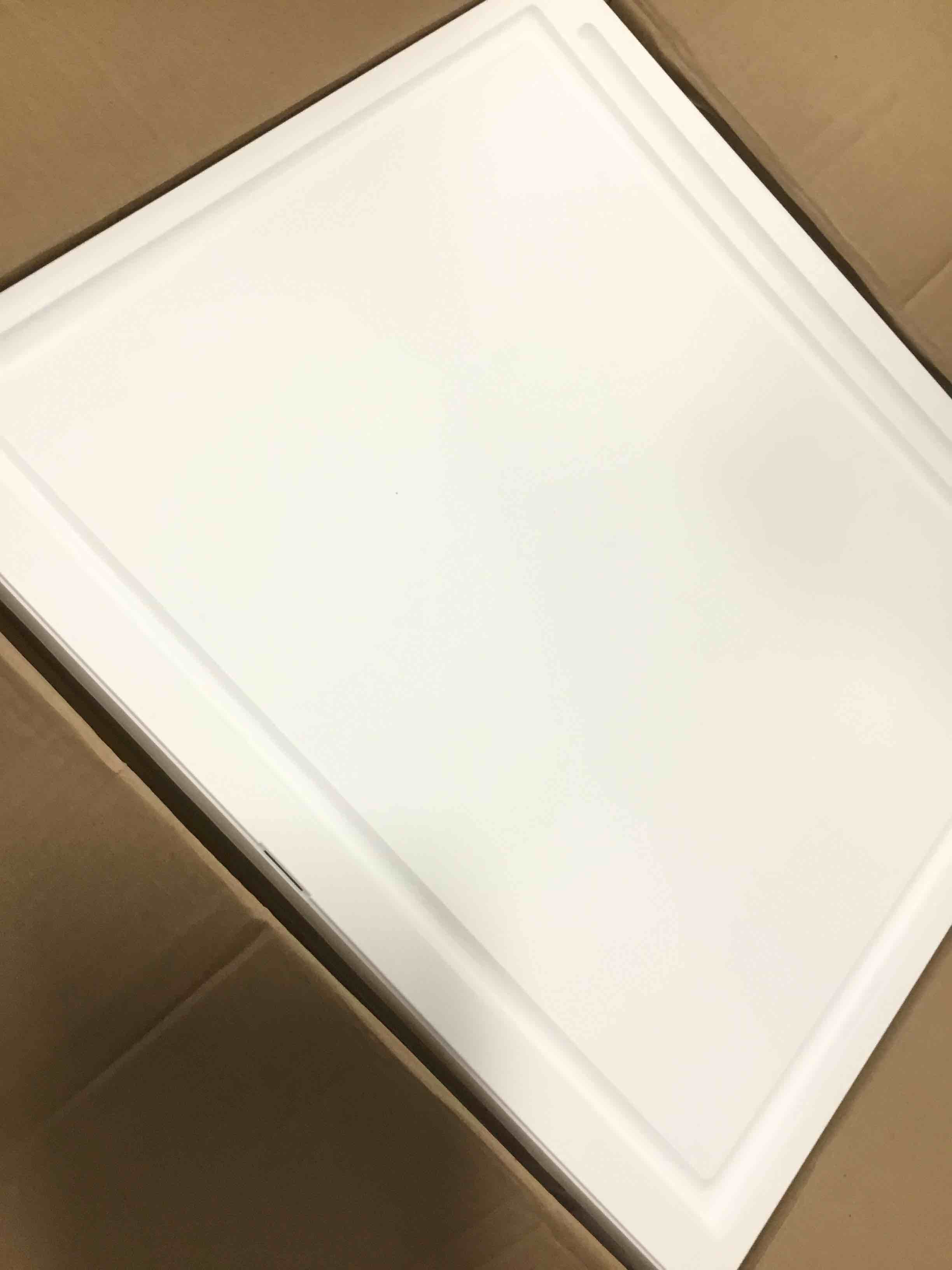 https://s3.amazonaws.com/lotting-images-prod/bidfta/RED5742164_1705338251906.jpeg