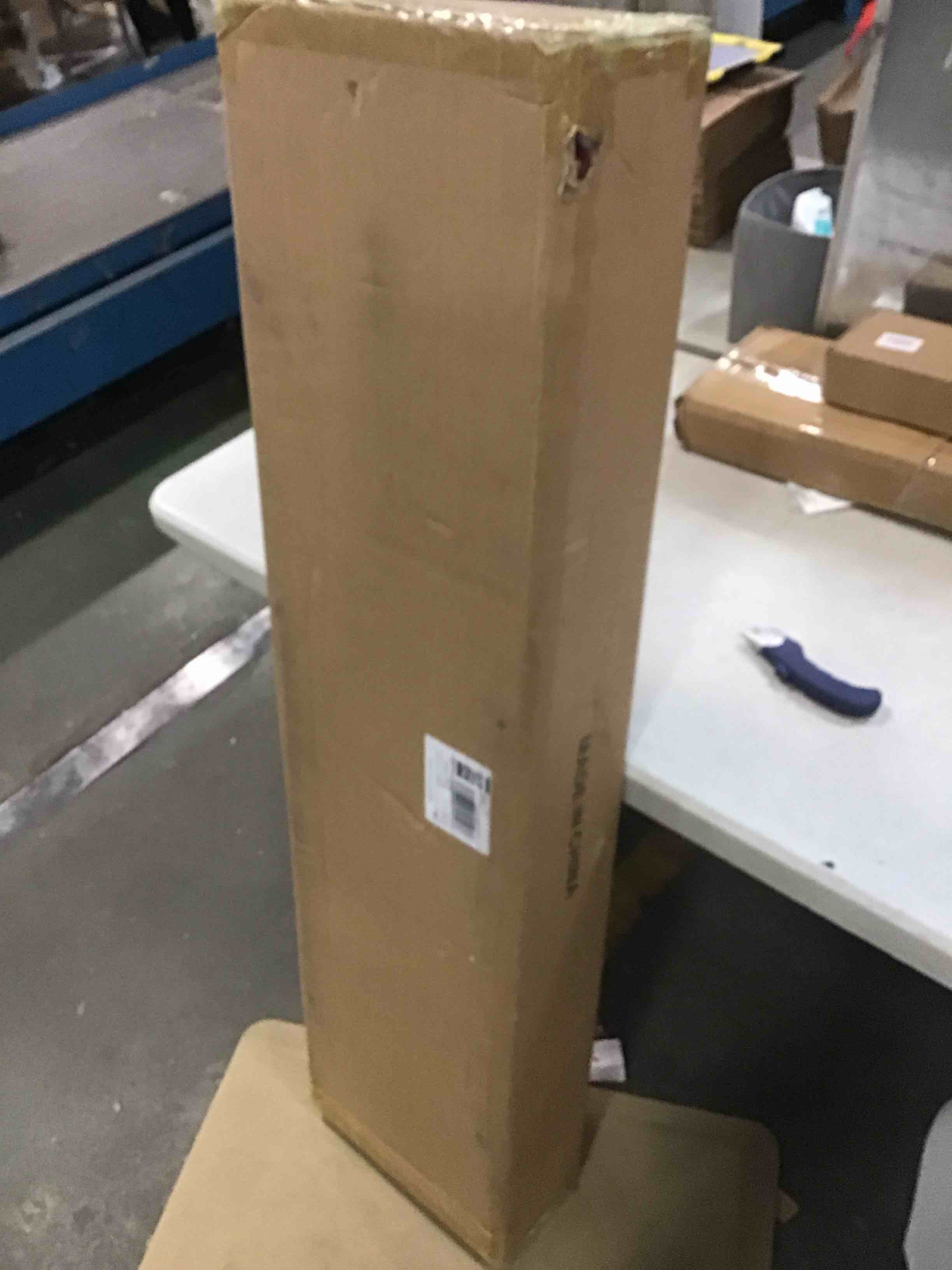 https://s3.amazonaws.com/lotting-images-prod/bidfta/RED5742523_1704979735791.jpeg