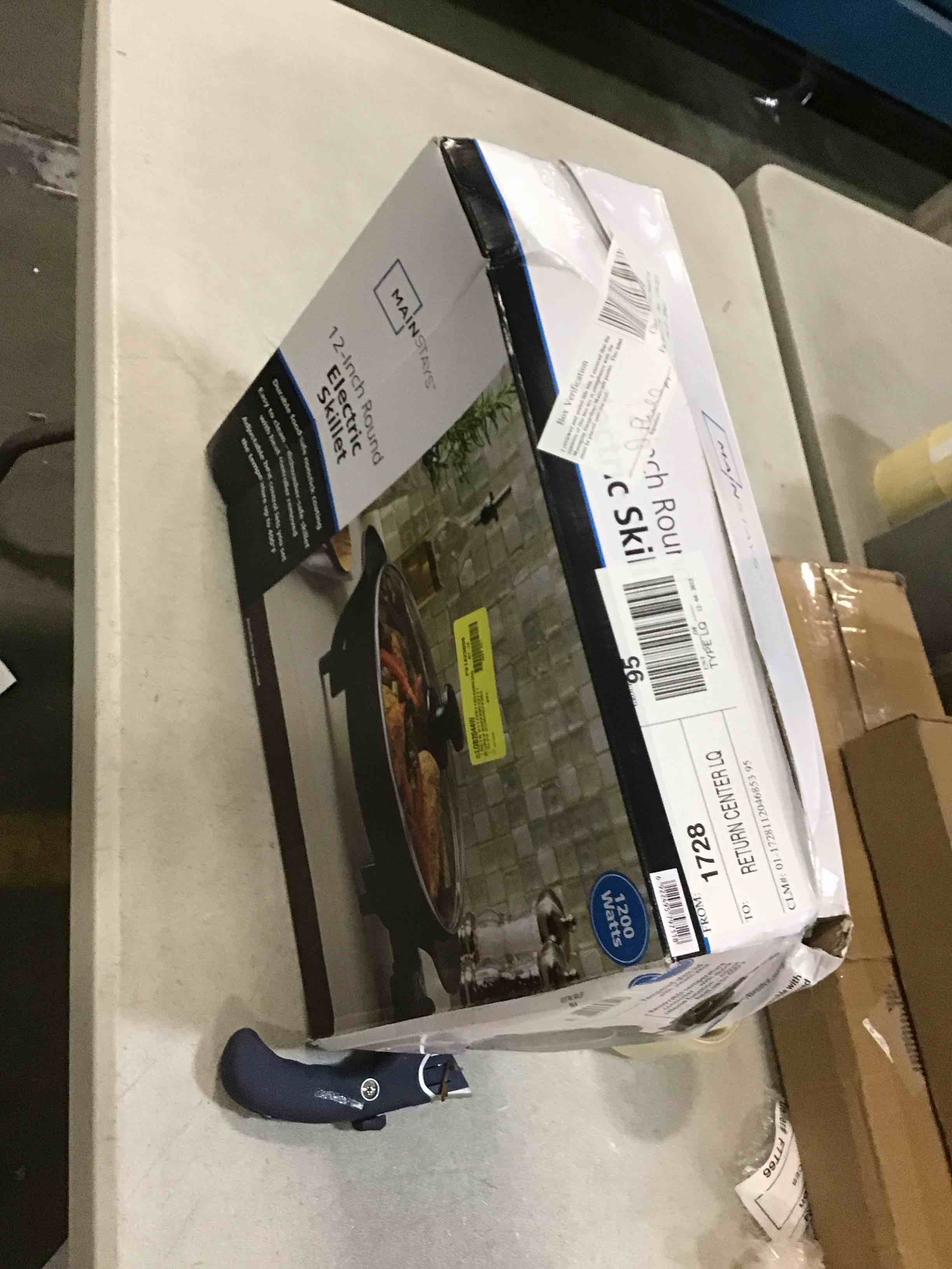 https://s3.amazonaws.com/lotting-images-prod/bidfta/RED5742538_1704981255650.jpeg