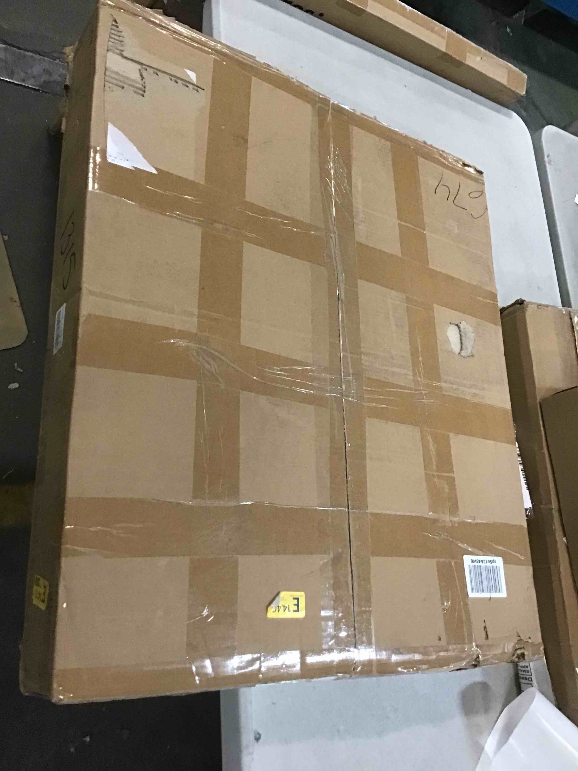 https://s3.amazonaws.com/lotting-images-prod/bidfta/RED5742663_1704997875186.jpeg