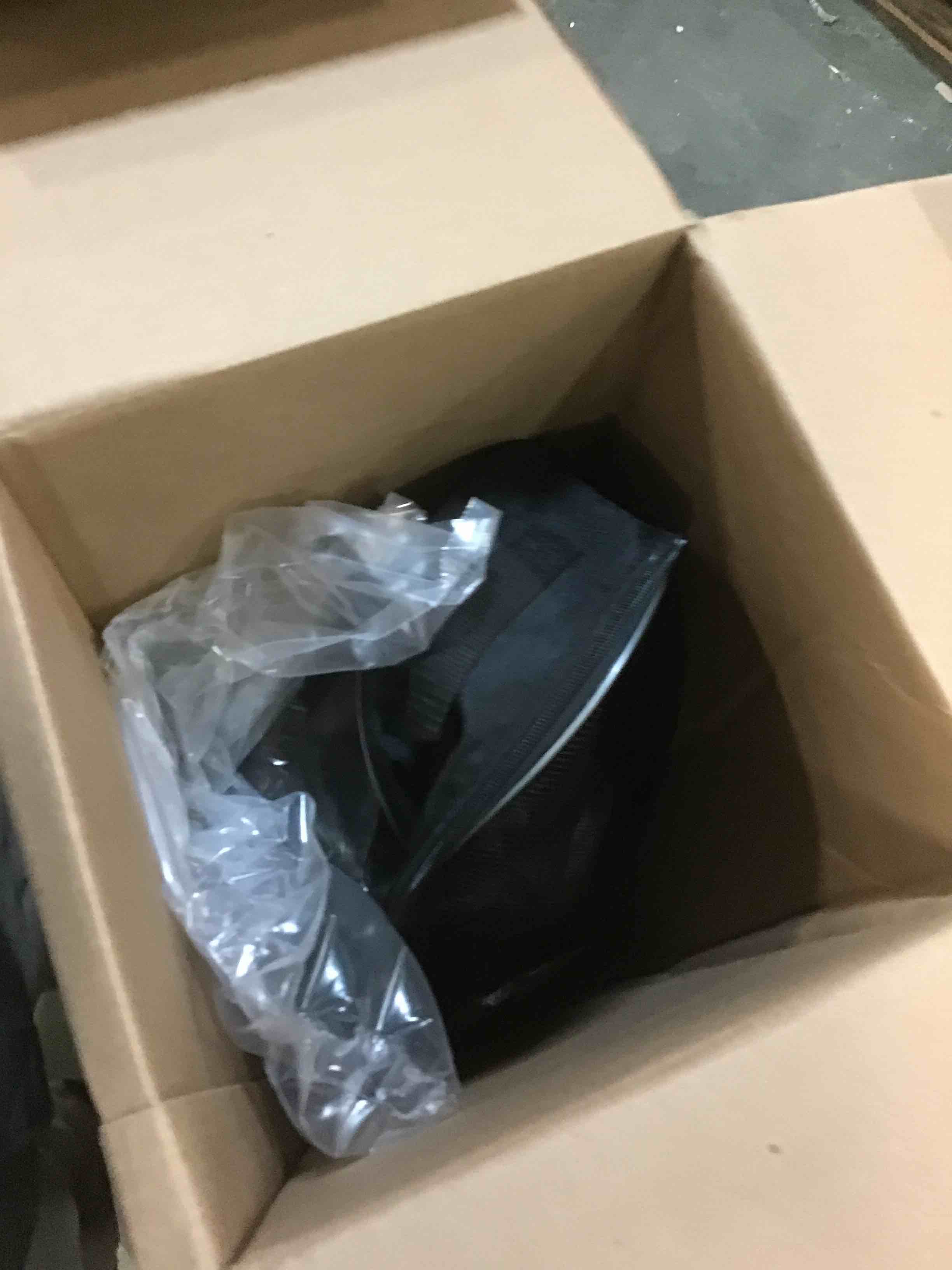 https://s3.amazonaws.com/lotting-images-prod/bidfta/RED5743027_1705088030061.jpeg