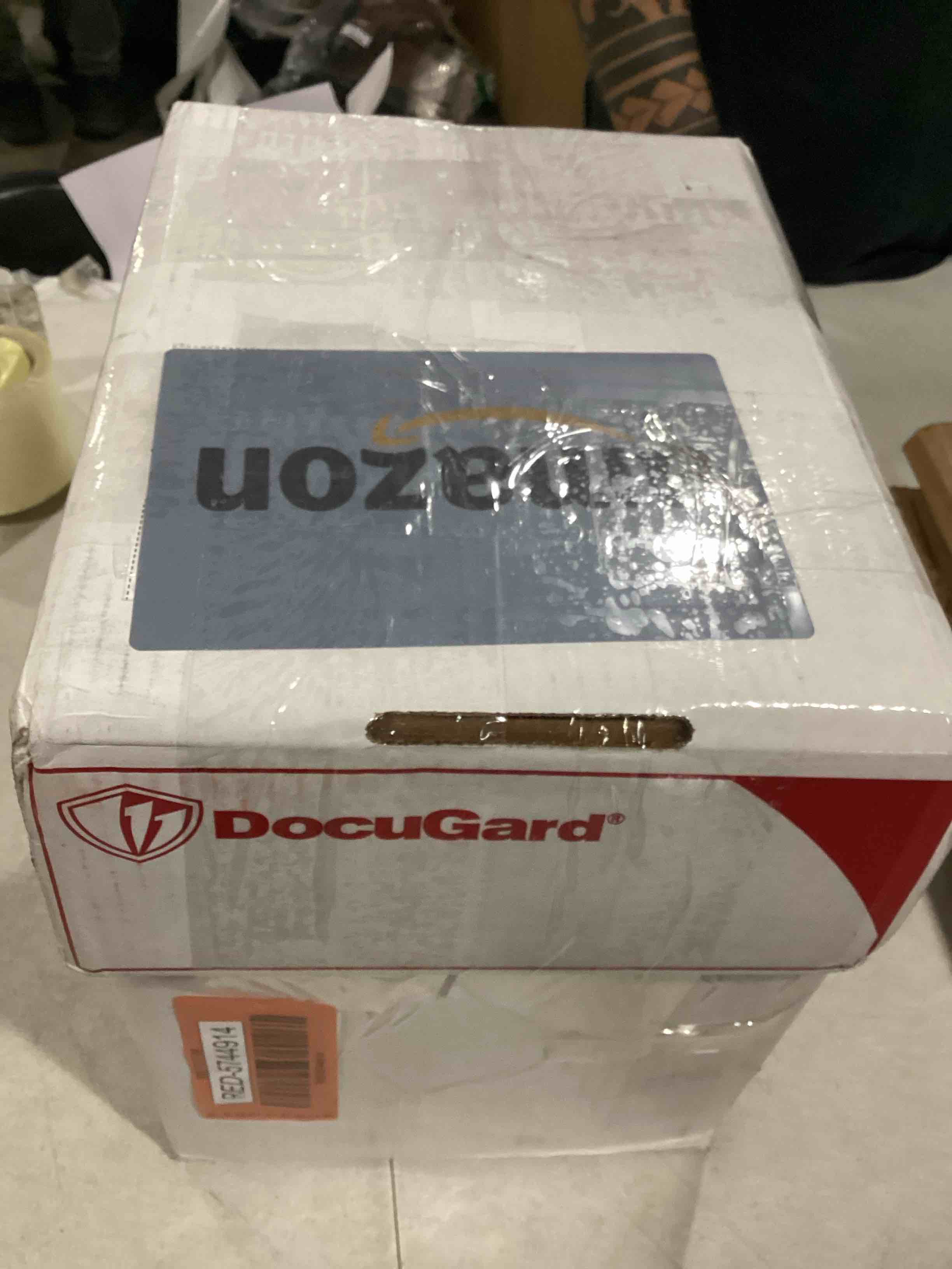 https://s3.amazonaws.com/lotting-images-prod/bidfta/RED5744914_1716046263315.jpeg