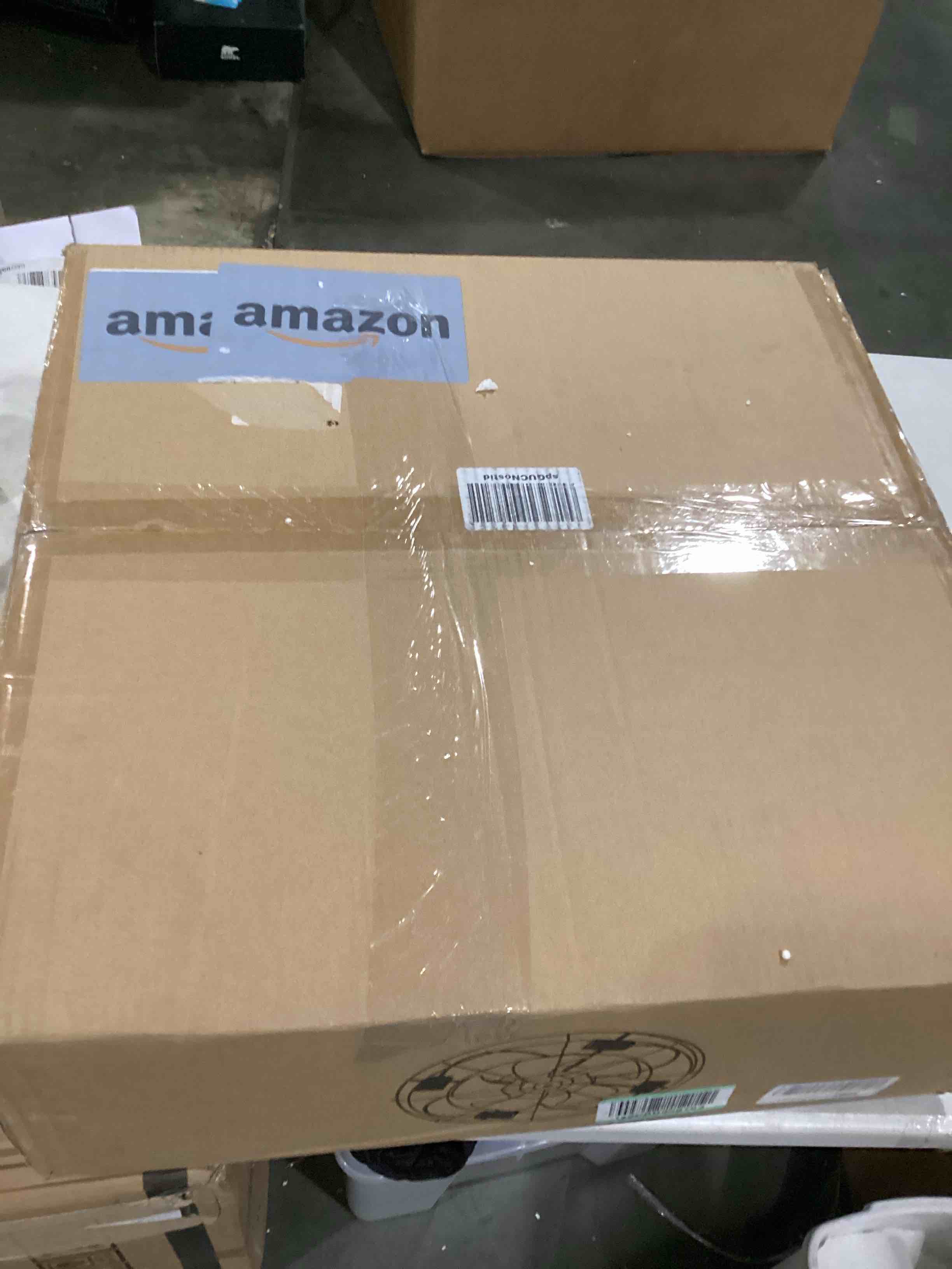 https://s3.amazonaws.com/lotting-images-prod/bidfta/RED5744955_1716056881967.jpeg
