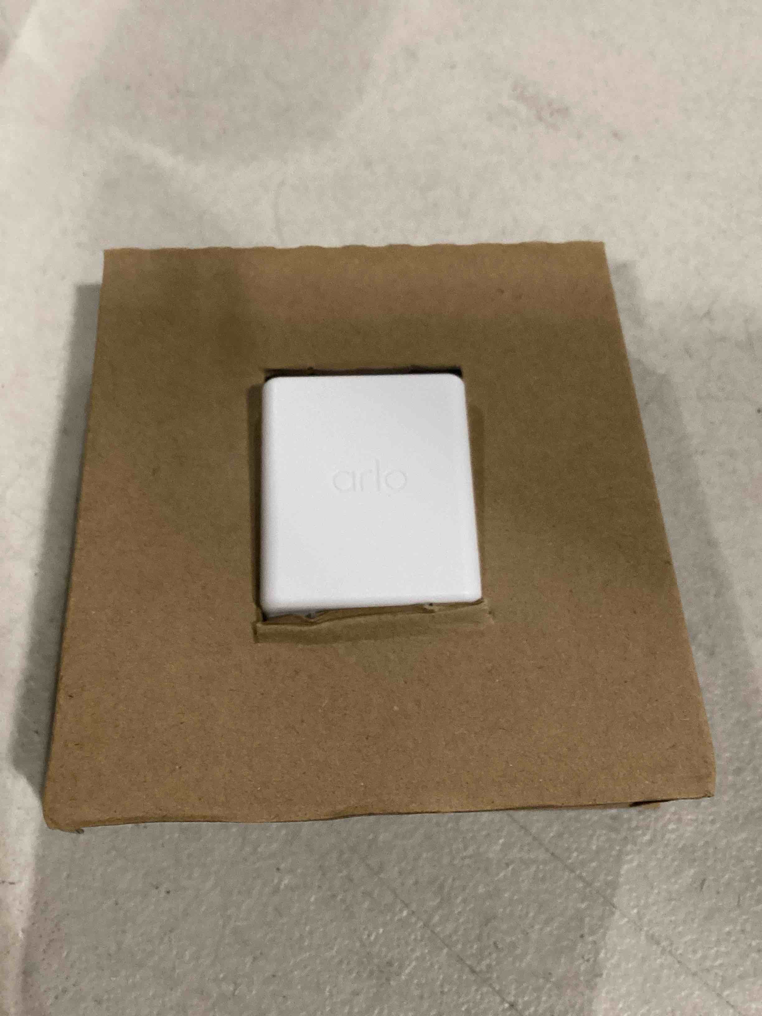 https://s3.amazonaws.com/lotting-images-prod/bidfta/RED5745197_1716289679610.jpeg