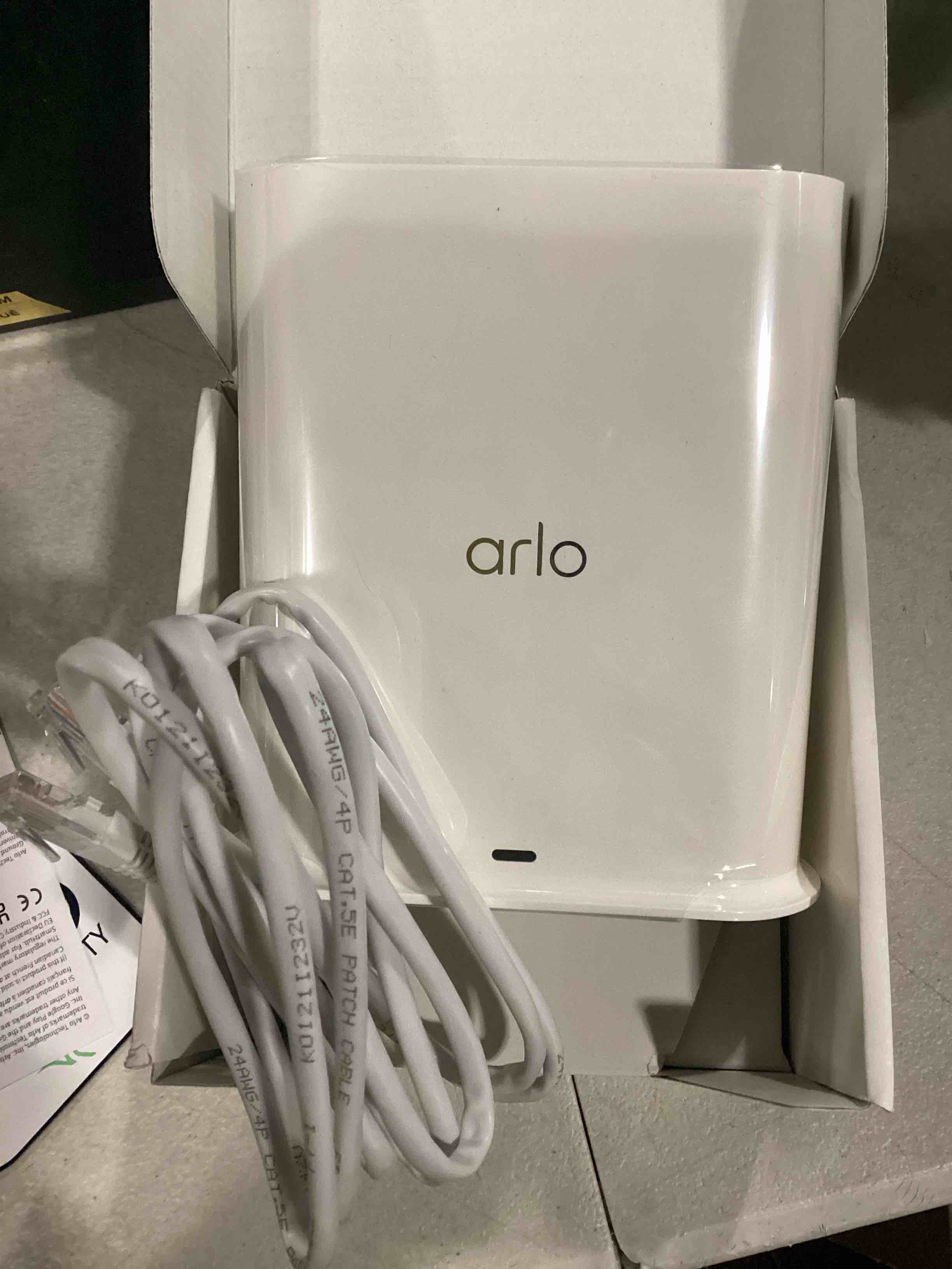 https://s3.amazonaws.com/lotting-images-prod/bidfta/RED5745203_1716290421522.jpeg