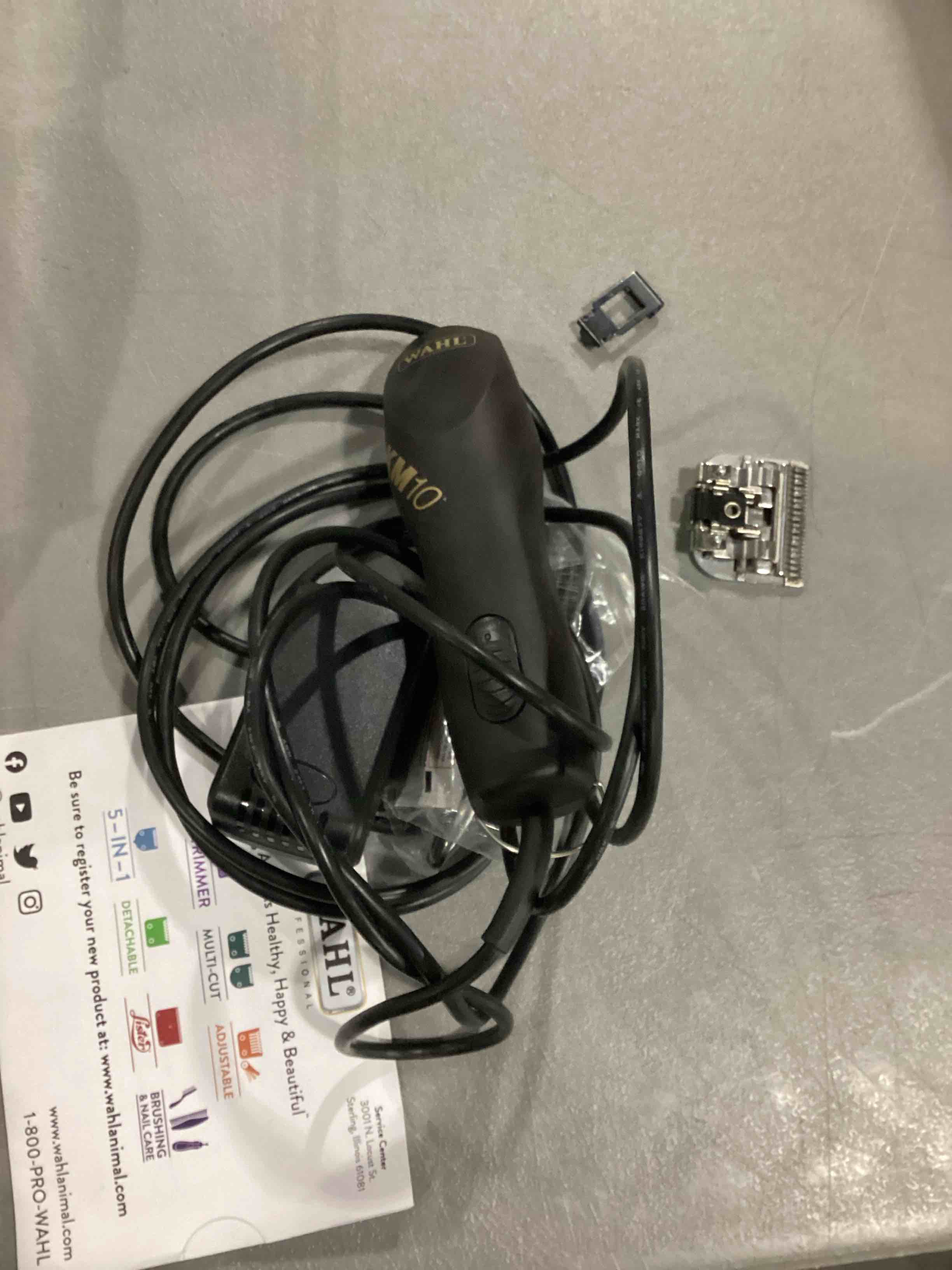 https://s3.amazonaws.com/lotting-images-prod/bidfta/RED5745855_1715863911044.jpeg