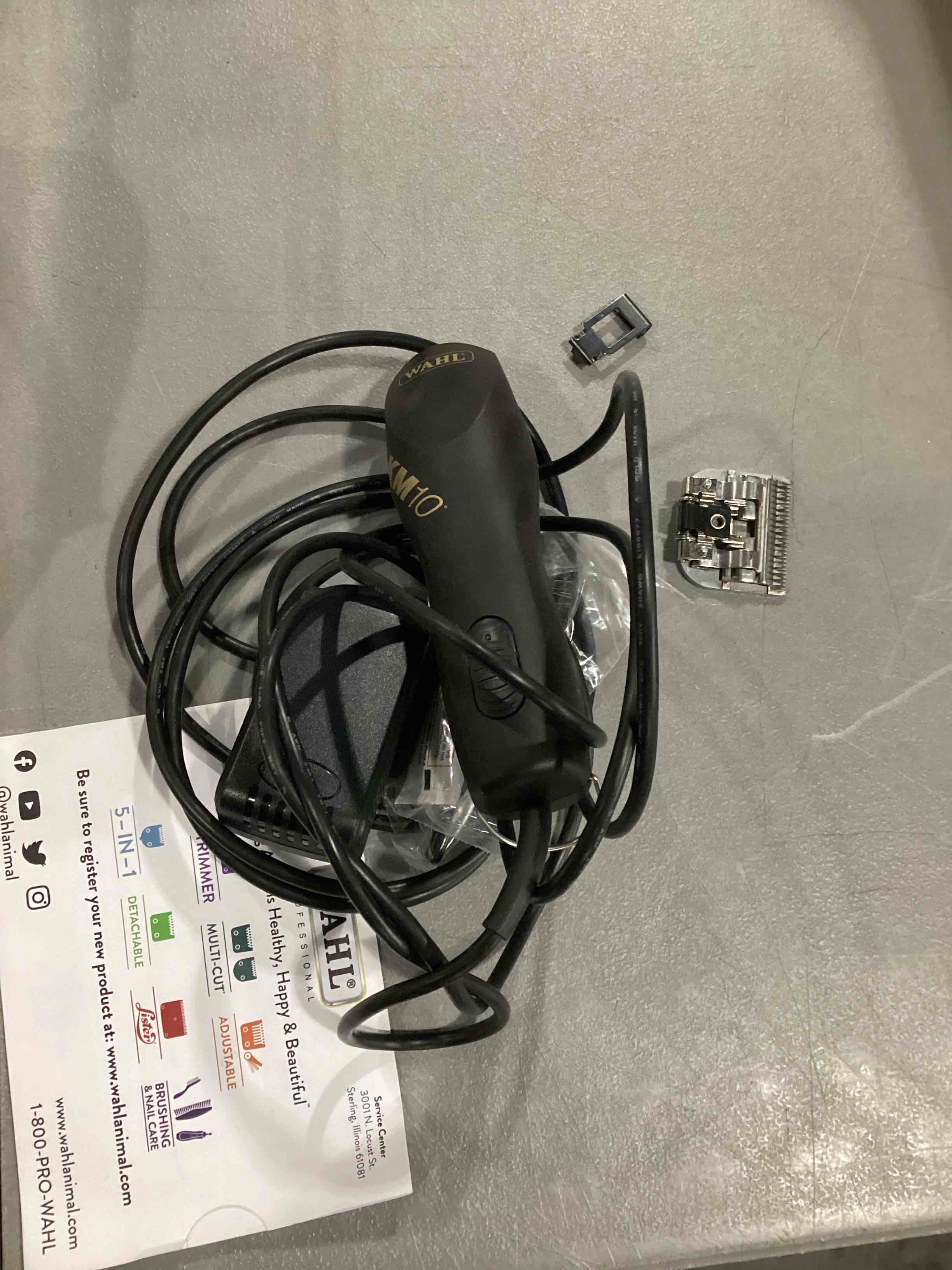 https://s3.amazonaws.com/lotting-images-prod/bidfta/RED5745855_1715863912454.jpeg