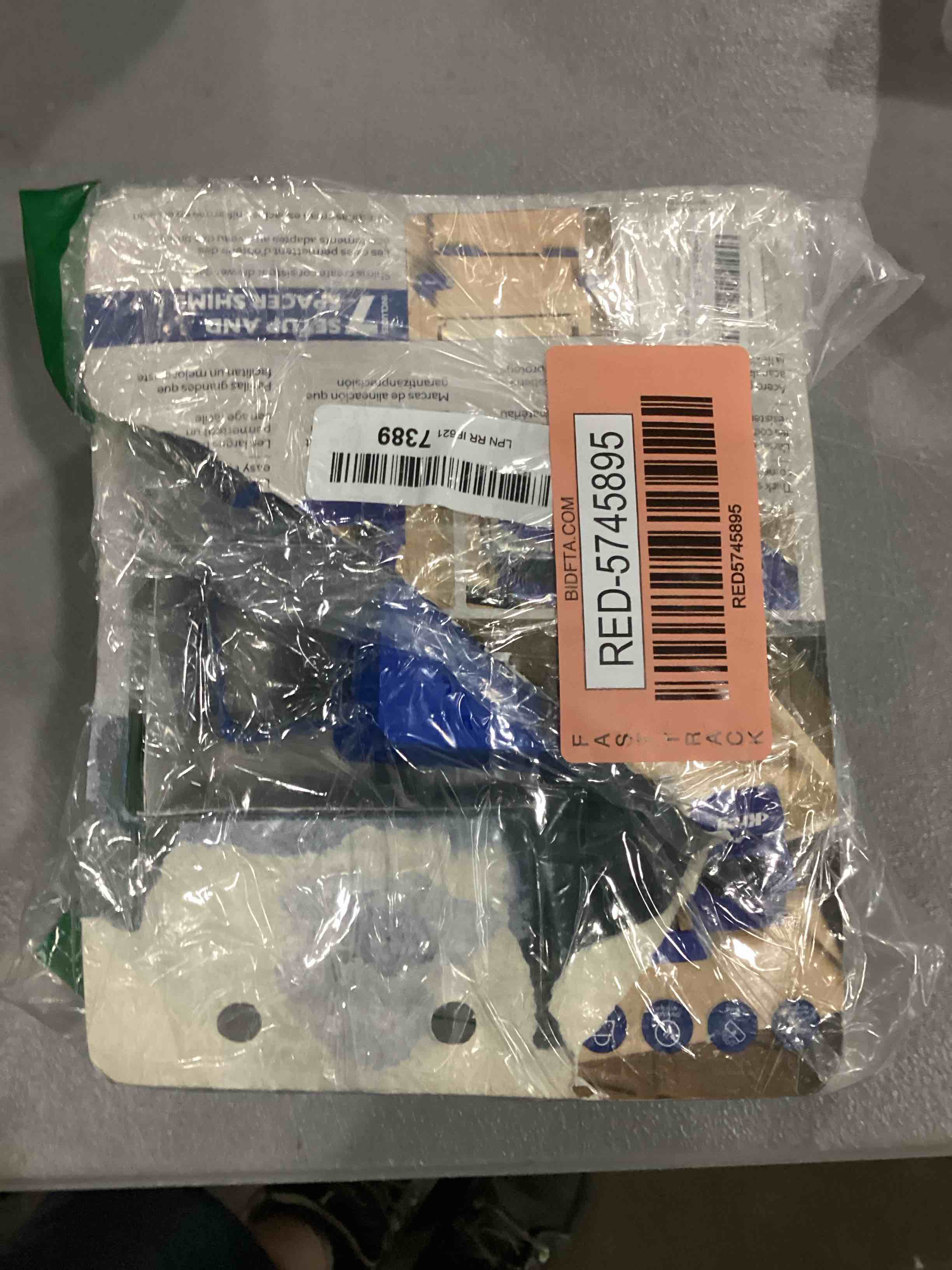 https://s3.amazonaws.com/lotting-images-prod/bidfta/RED5745895_1715878418505.jpeg