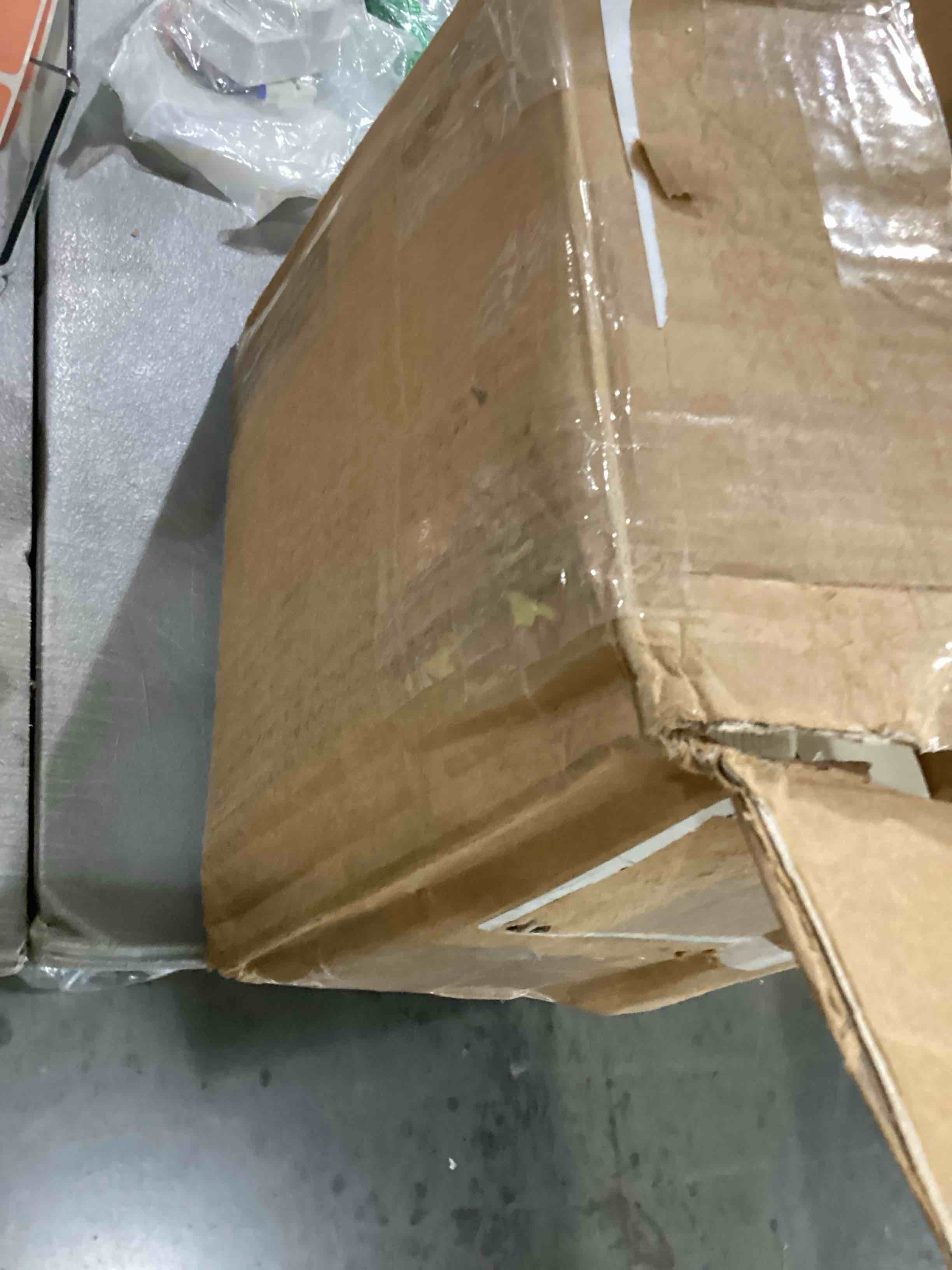 https://s3.amazonaws.com/lotting-images-prod/bidfta/RED5745896_1715878783085.jpeg