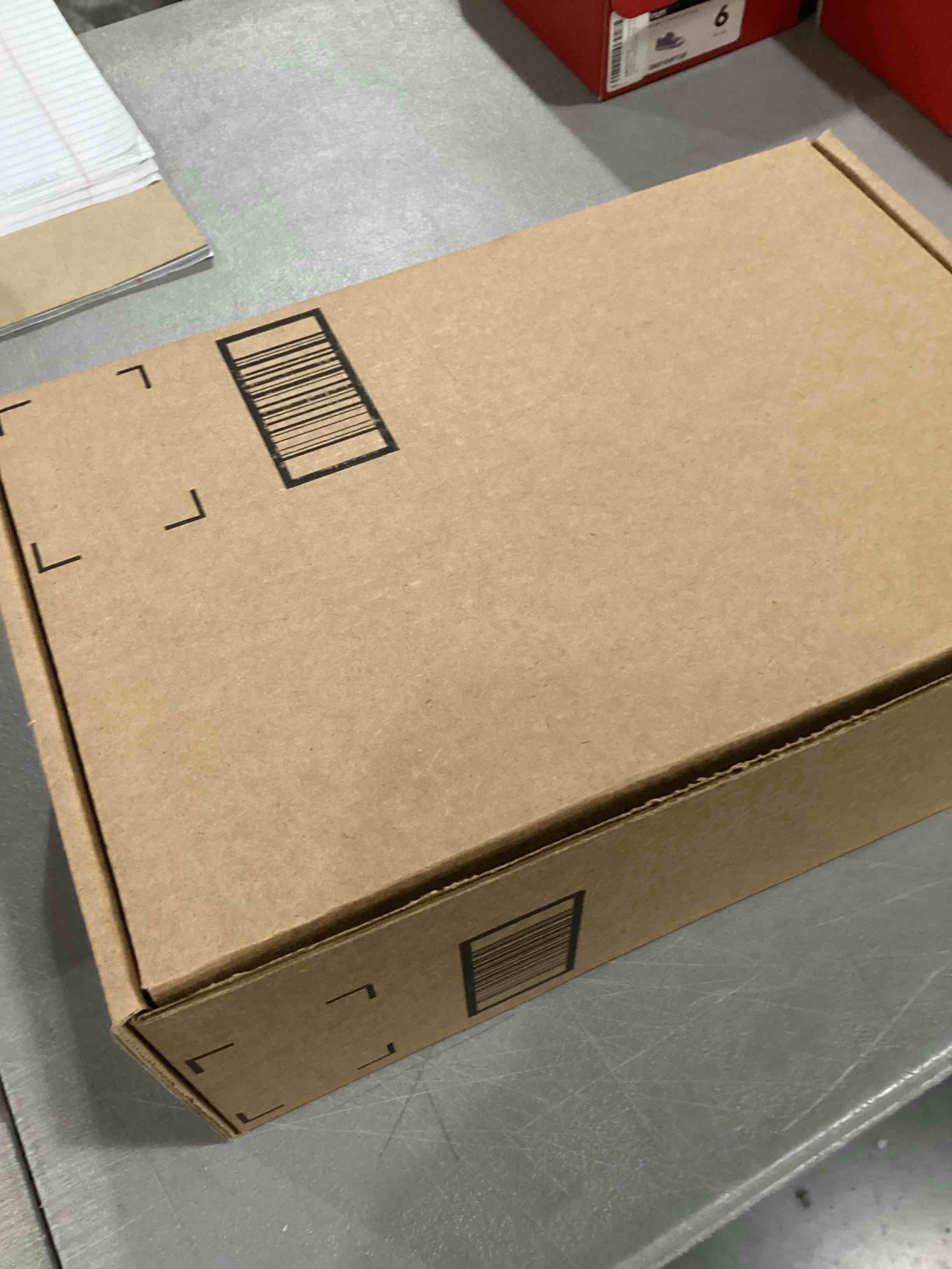 https://s3.amazonaws.com/lotting-images-prod/bidfta/RED5745966_1715953247135.jpeg