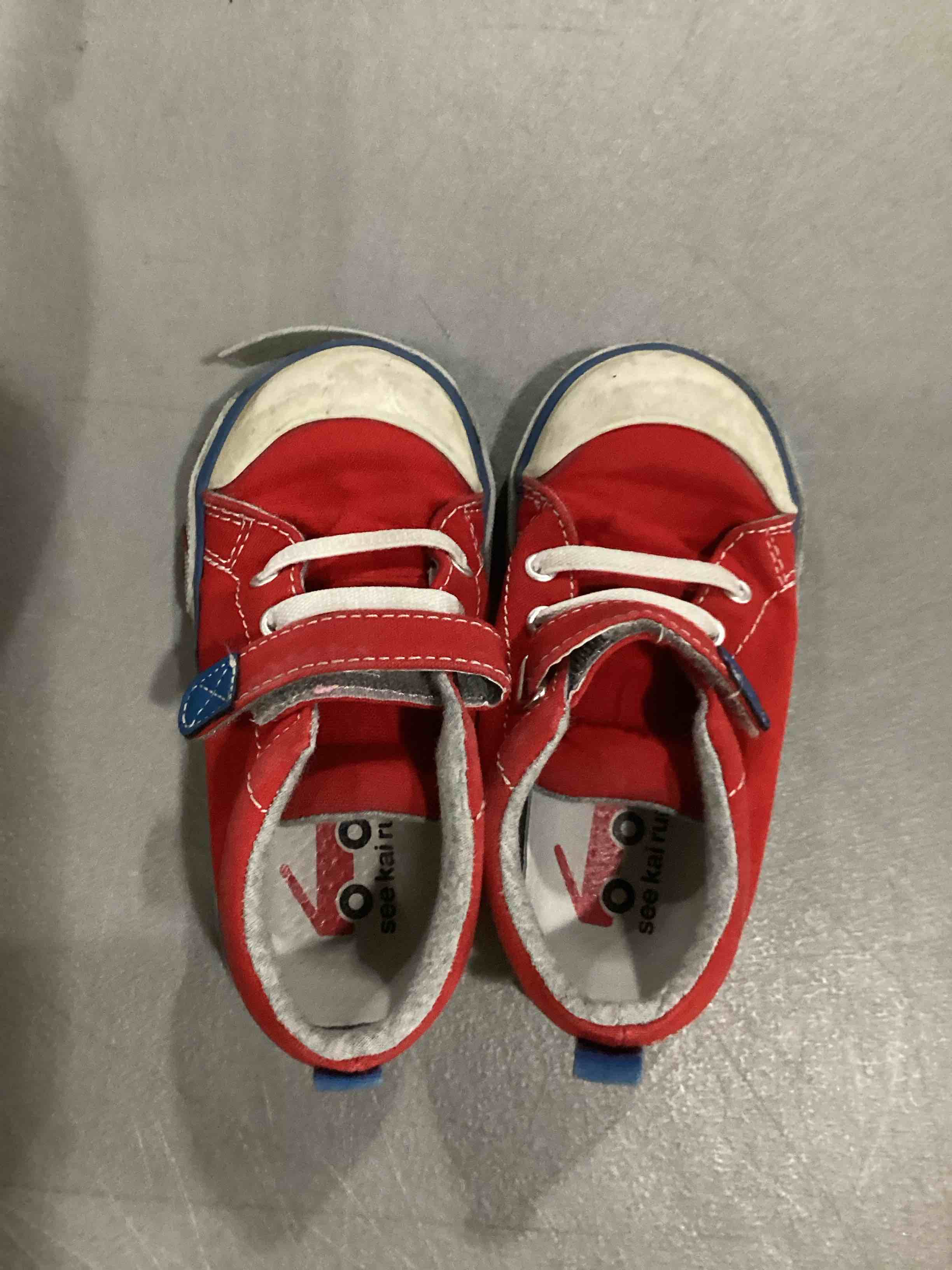 https://s3.amazonaws.com/lotting-images-prod/bidfta/RED5745978_1715957712071.jpeg