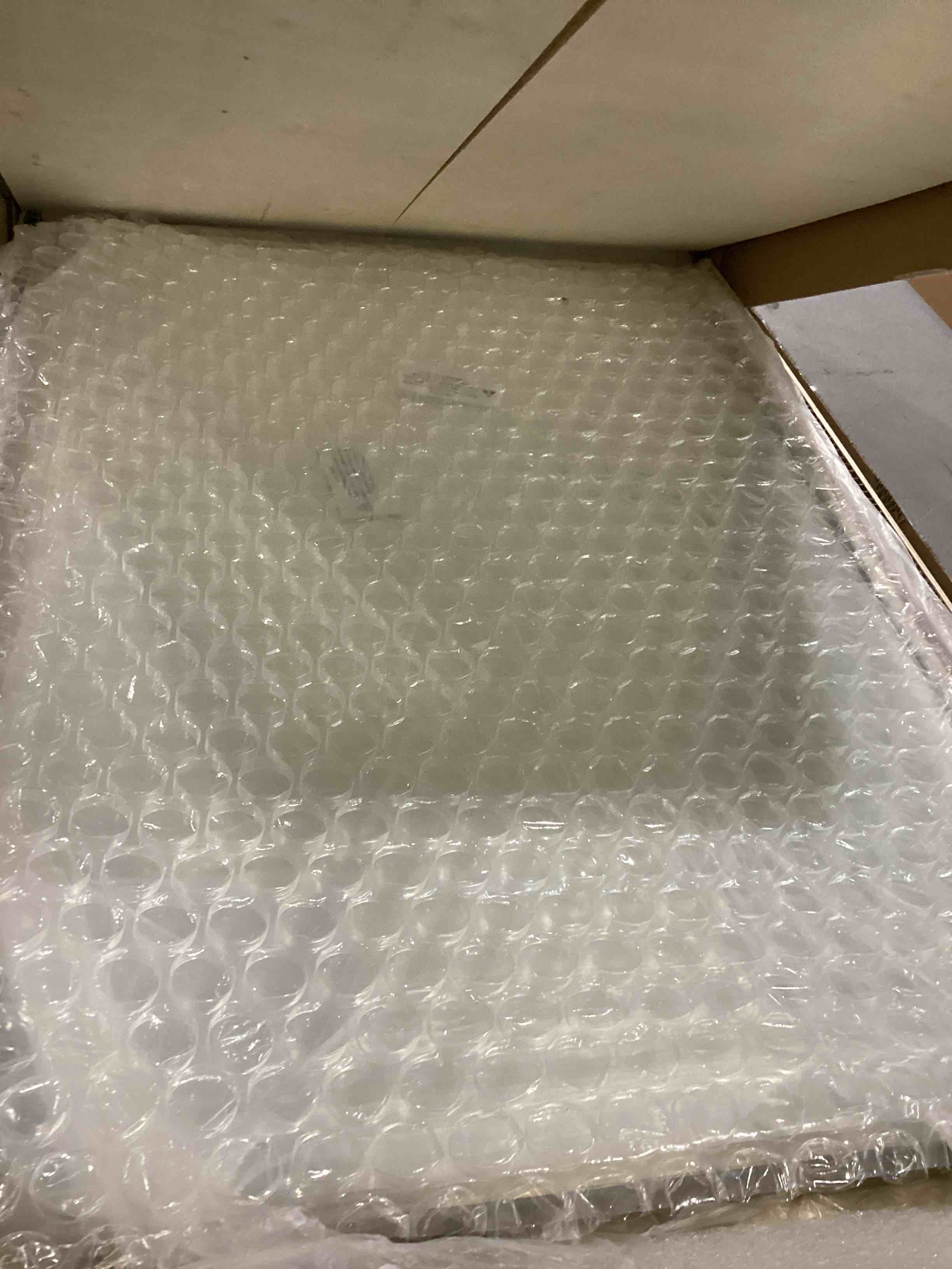 https://s3.amazonaws.com/lotting-images-prod/bidfta/RED5746072_1716054088639.jpeg