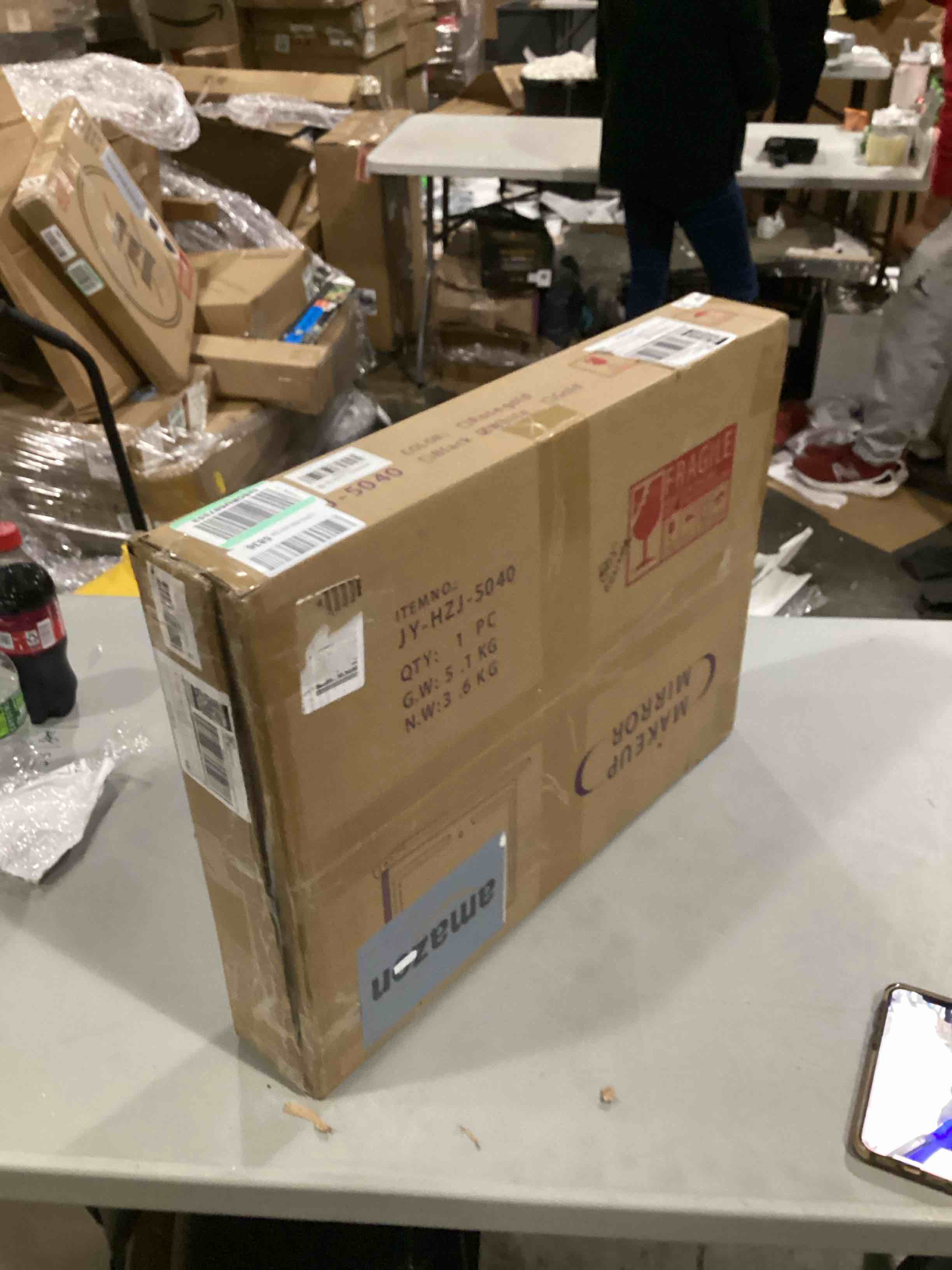 https://s3.amazonaws.com/lotting-images-prod/bidfta/RED5748592_1716058118084.jpeg