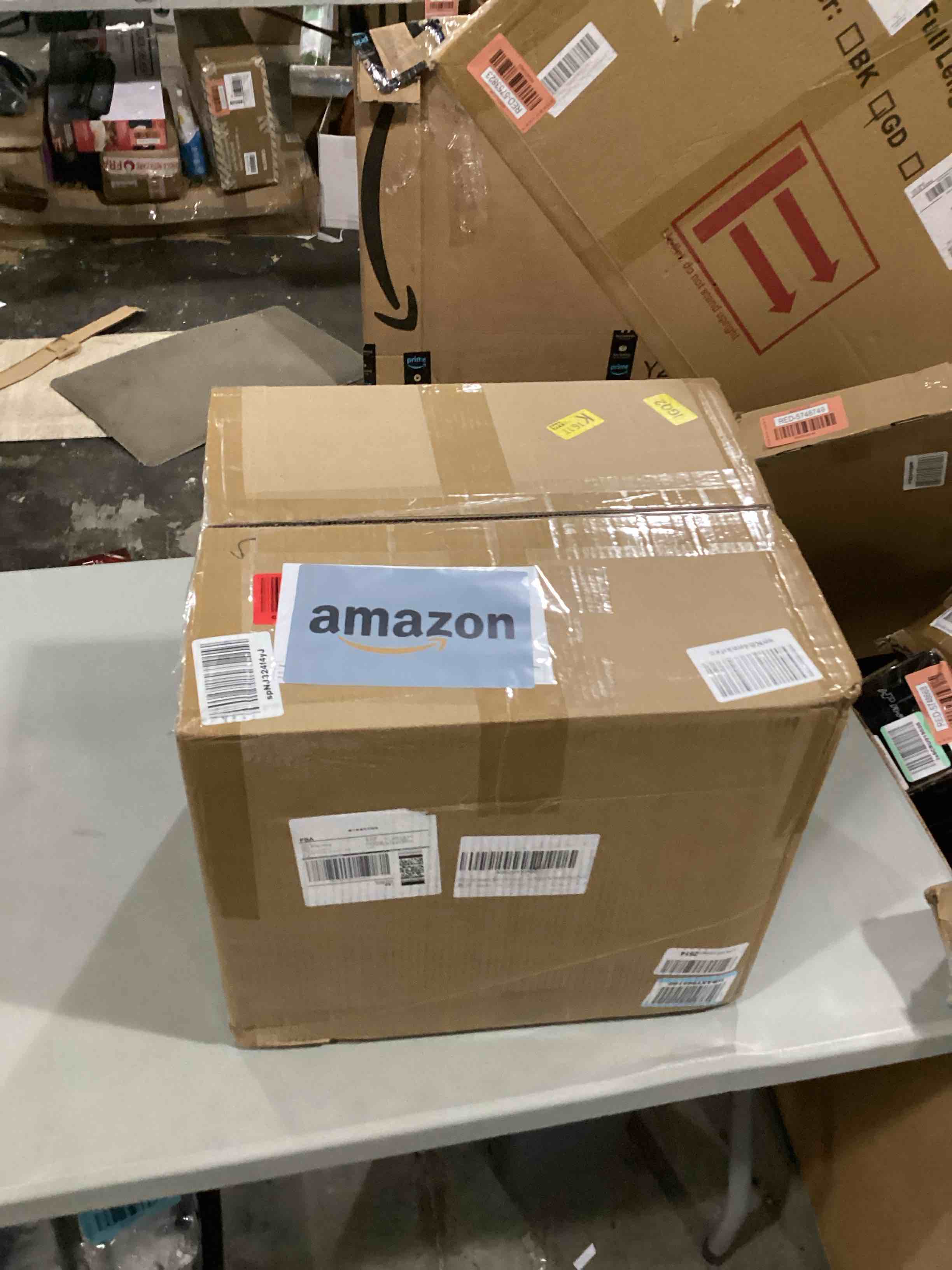 https://s3.amazonaws.com/lotting-images-prod/bidfta/RED5748756_1716379509769.jpeg
