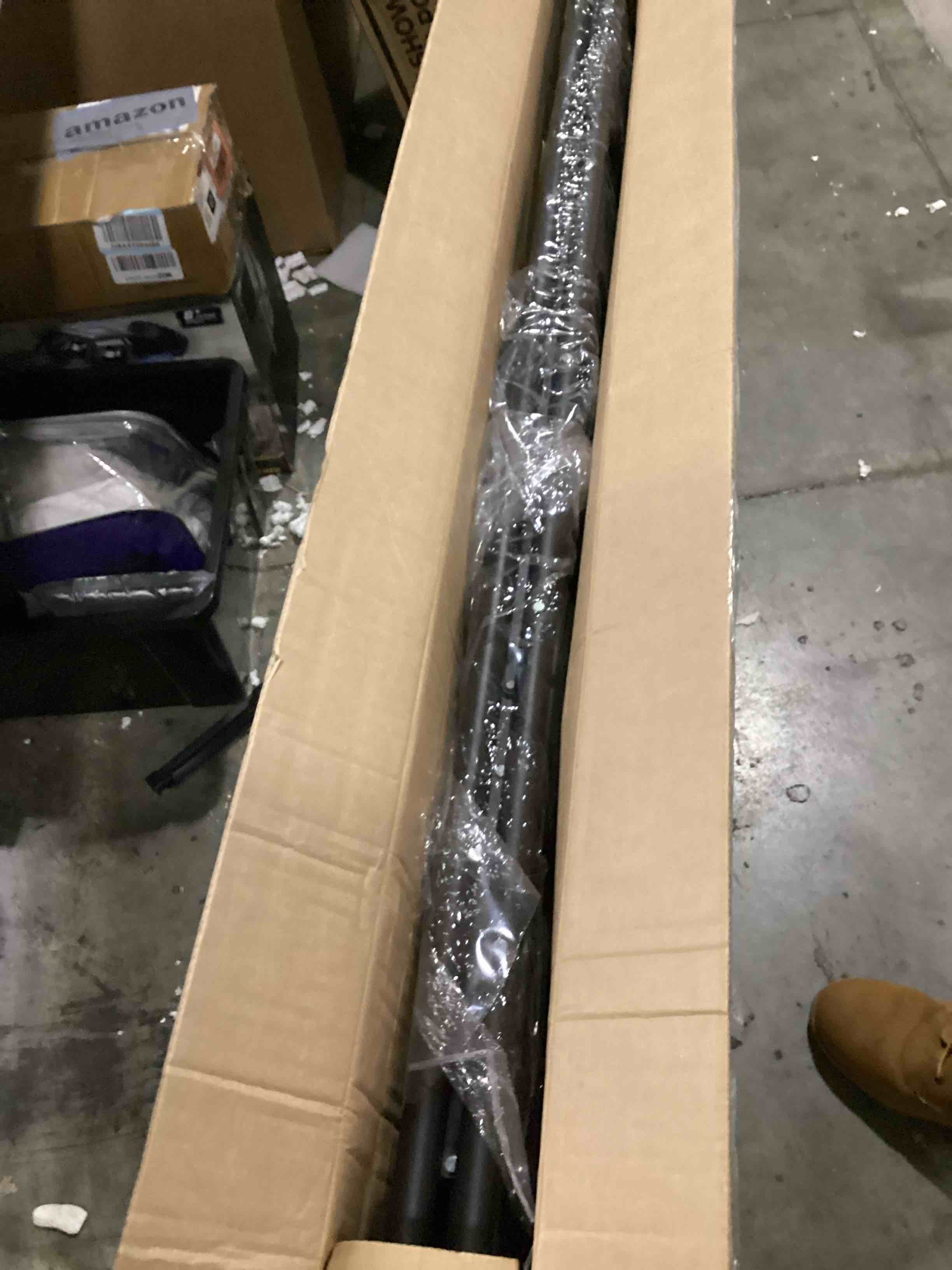 https://s3.amazonaws.com/lotting-images-prod/bidfta/RED5749905_1718648710906.jpeg