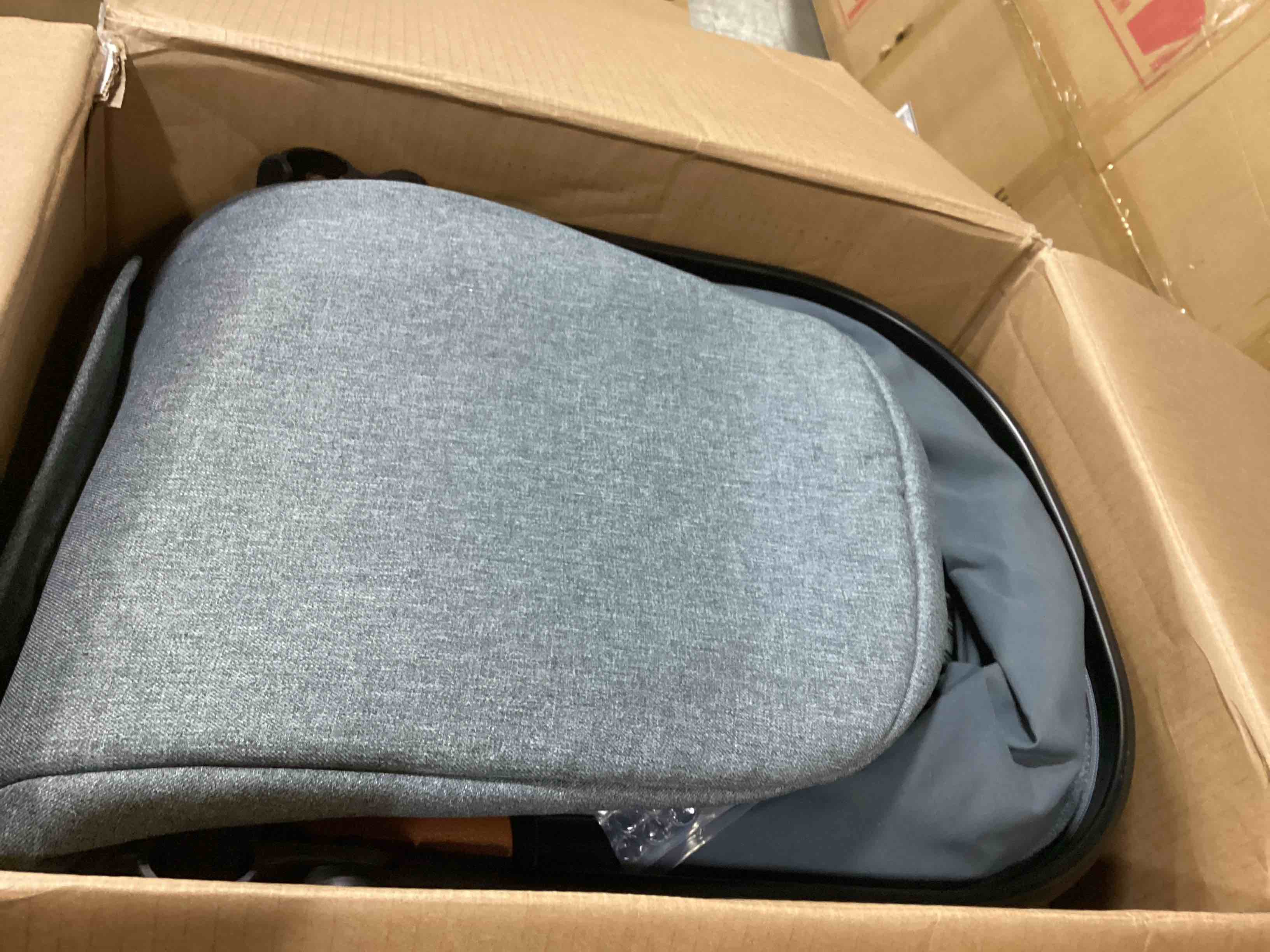 https://s3.amazonaws.com/lotting-images-prod/bidfta/RED5750040_1715343048707.jpeg