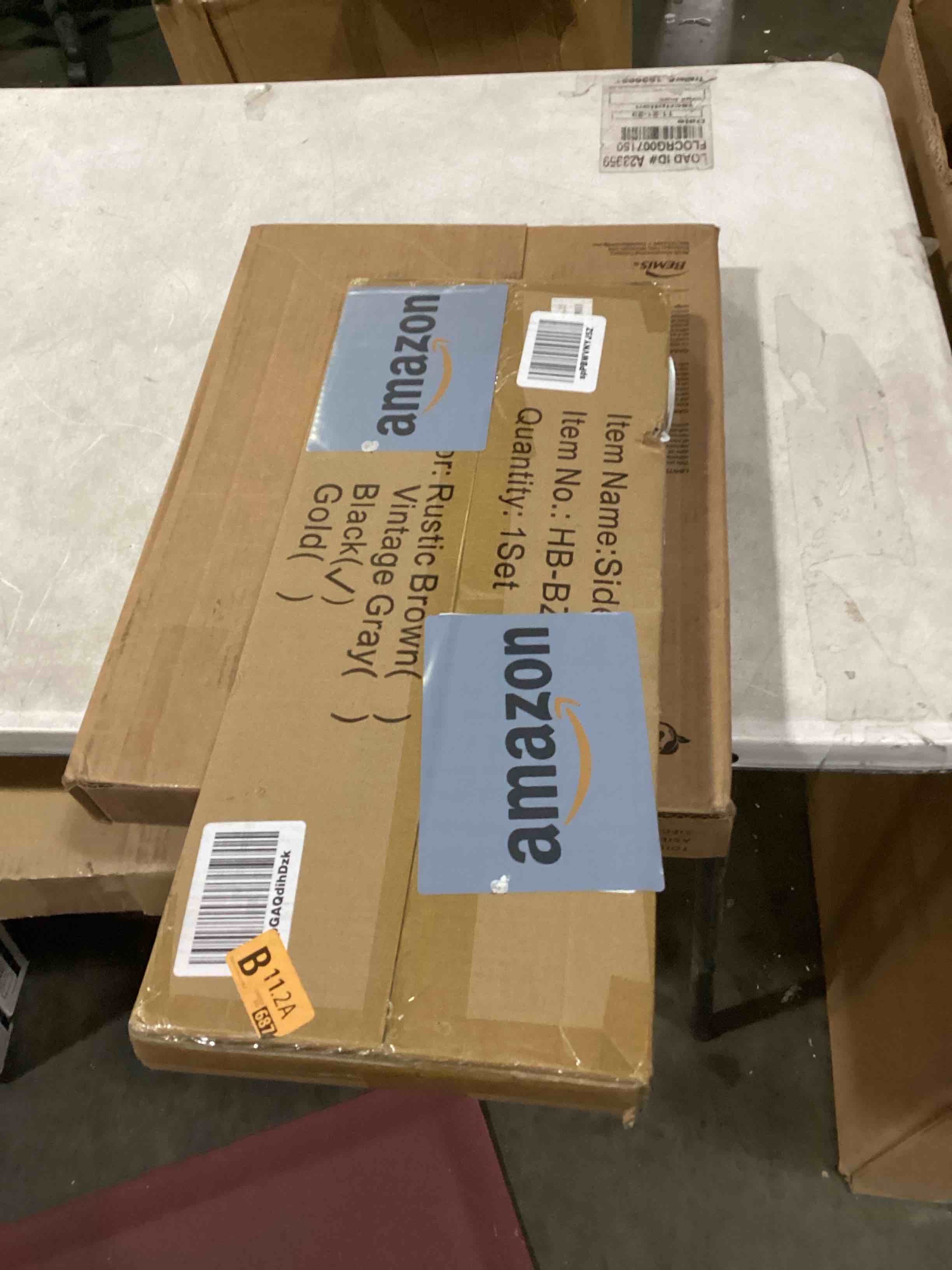https://s3.amazonaws.com/lotting-images-prod/bidfta/RED5752009_1715280895789.jpeg