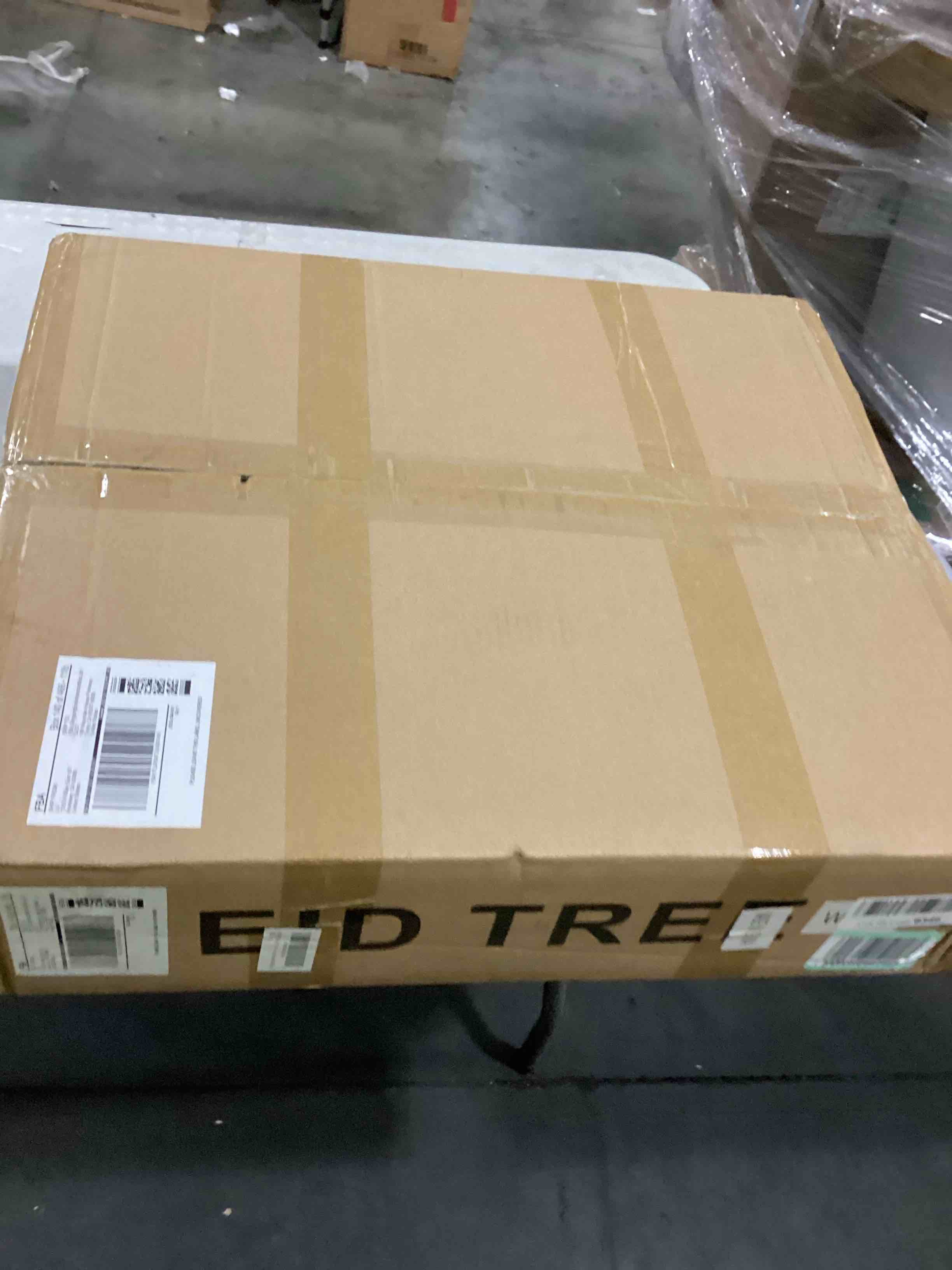 https://s3.amazonaws.com/lotting-images-prod/bidfta/RED5752218_1715606304596.jpeg